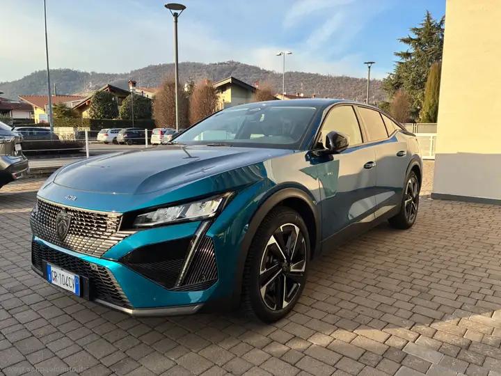 Peugeot 408 