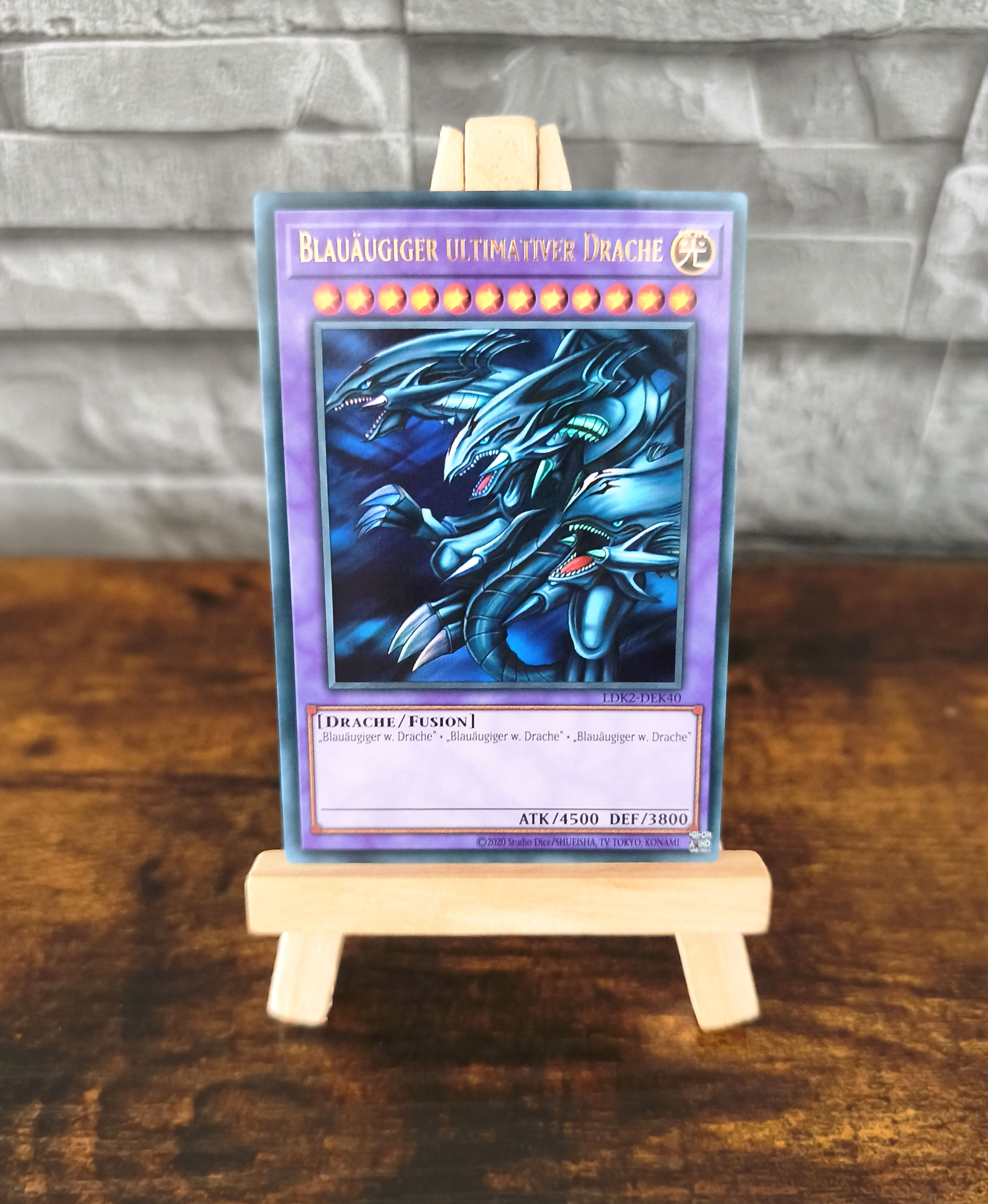 Yu-Gi-Oh! Sammelkarte Blauäugiger ultimativer Drache