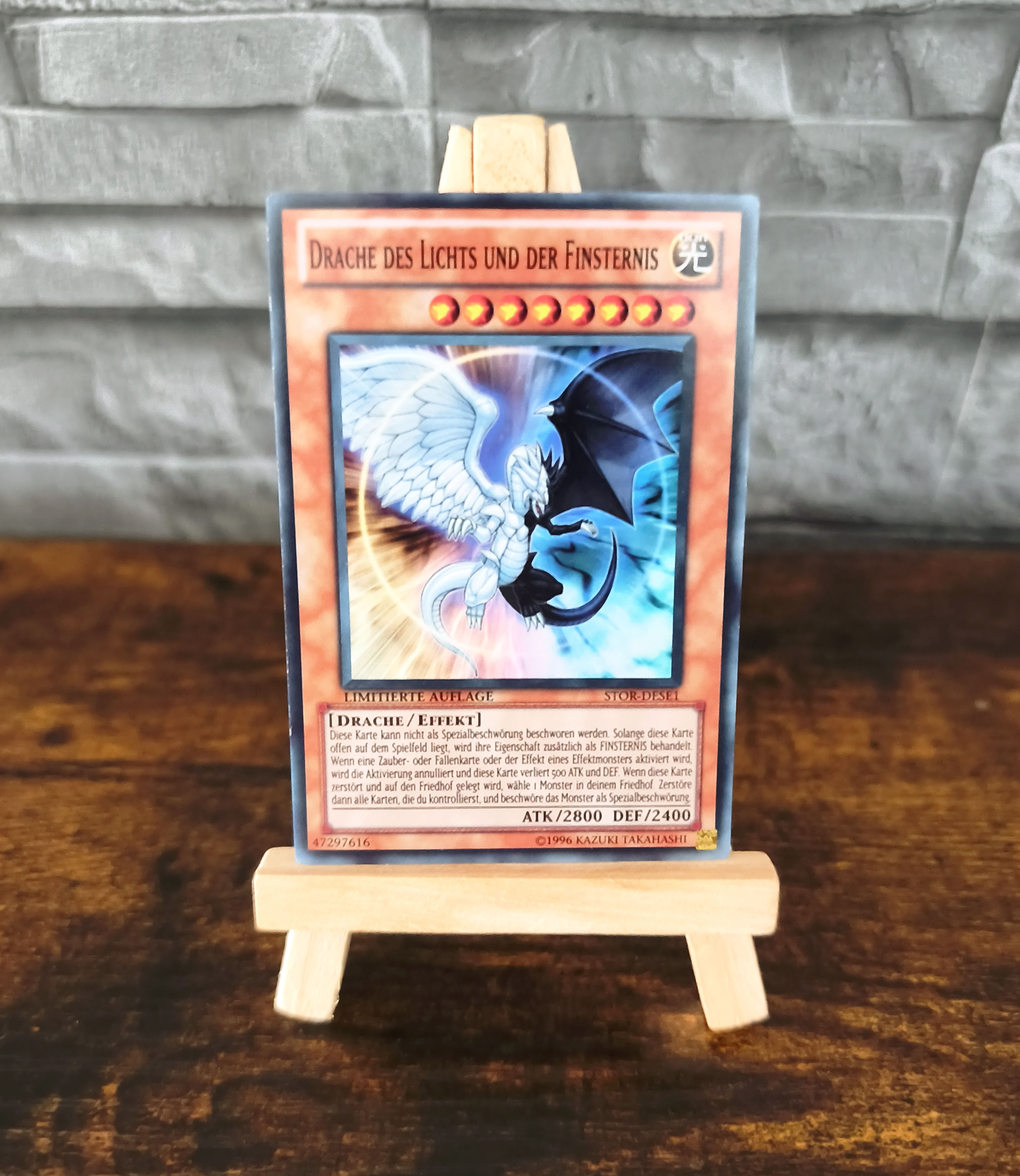 Yu-Gi-Oh! Sammelkarte Drache des Lichts und der Finsternis