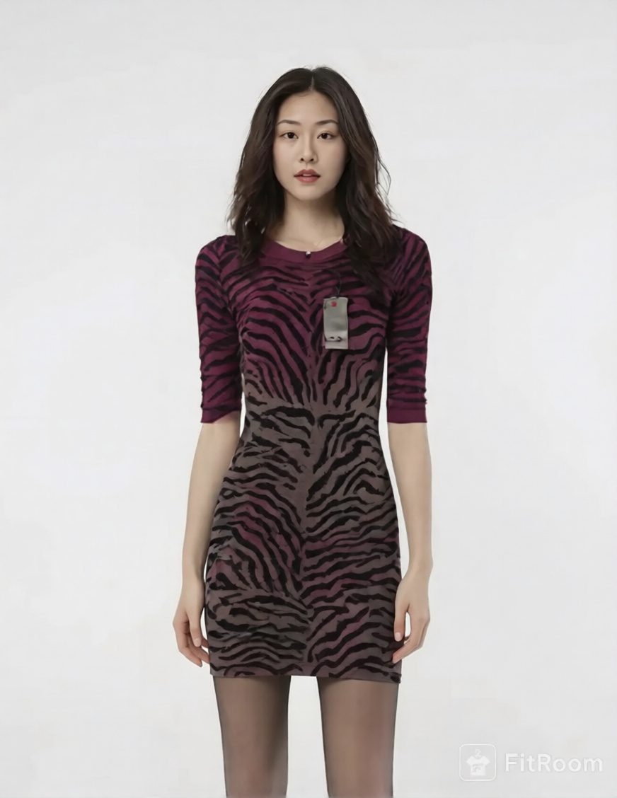 Vestido tejido Animal Print Marca Only Love Talla XS