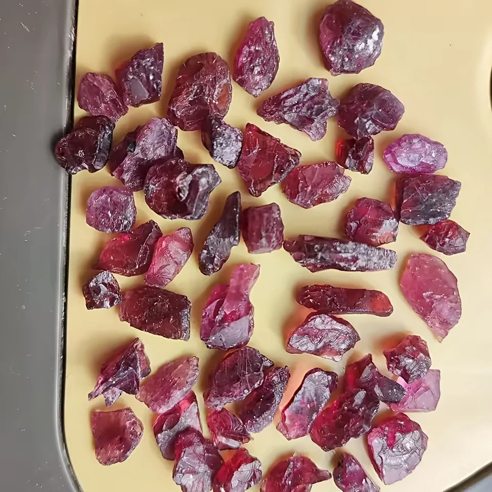 Natural Raw Garnet Crystal Chips (40g / 90g / 150g) – Deep Red Gemstone Gravel for Jewelry, Décor & DIY