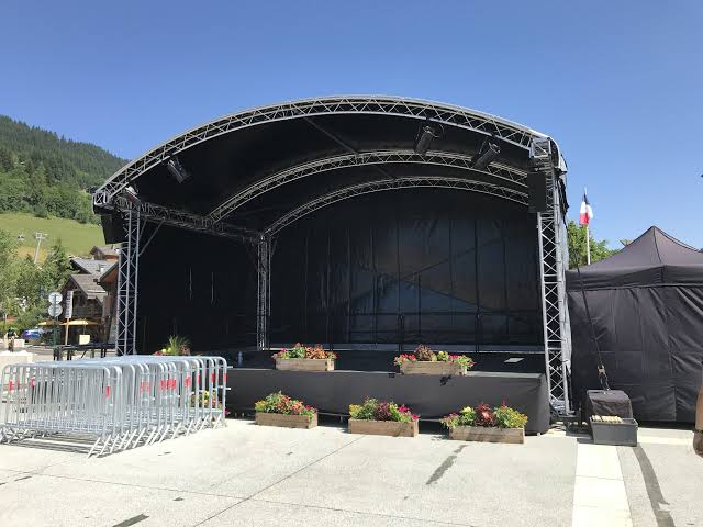 Scène complète 70m² ARCROOF