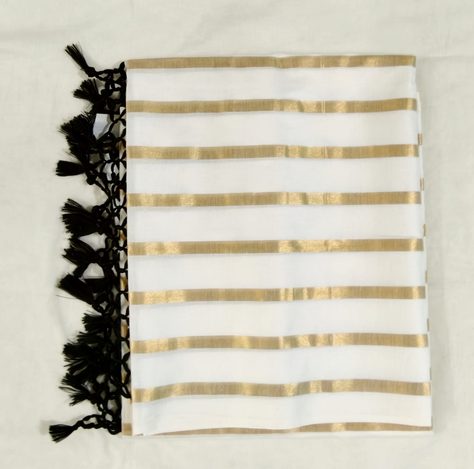 Kerala saree Golden stripes Green