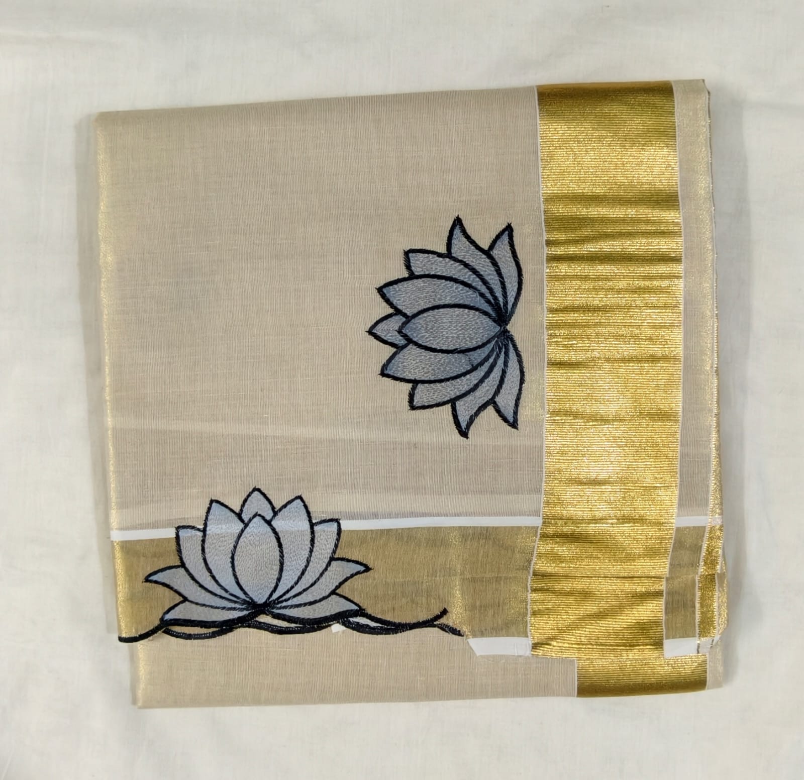 Kerala set saree with gray tamara