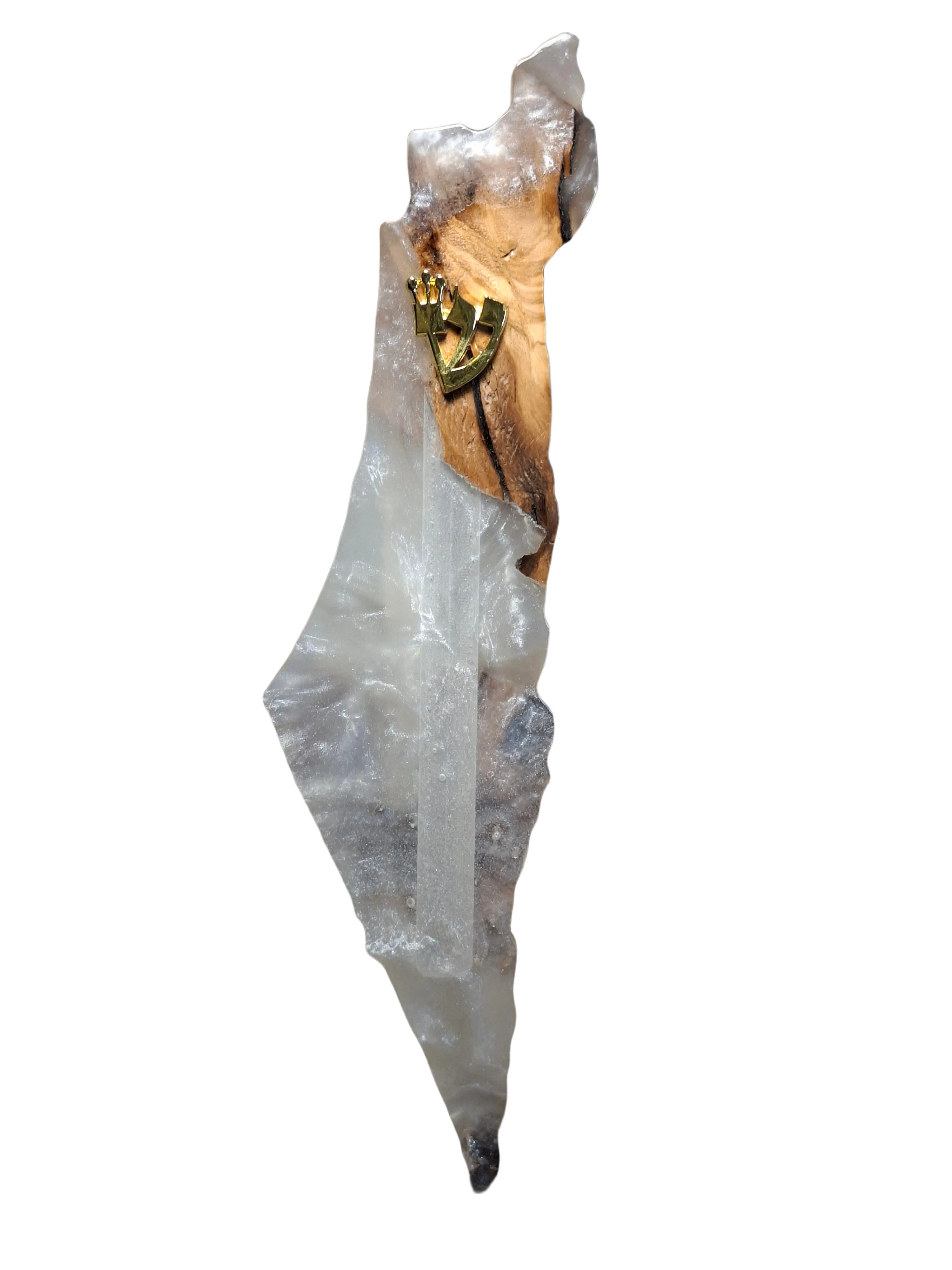בית מזוזה אפוקסי ועץ זית  צורת ארץ ישראל