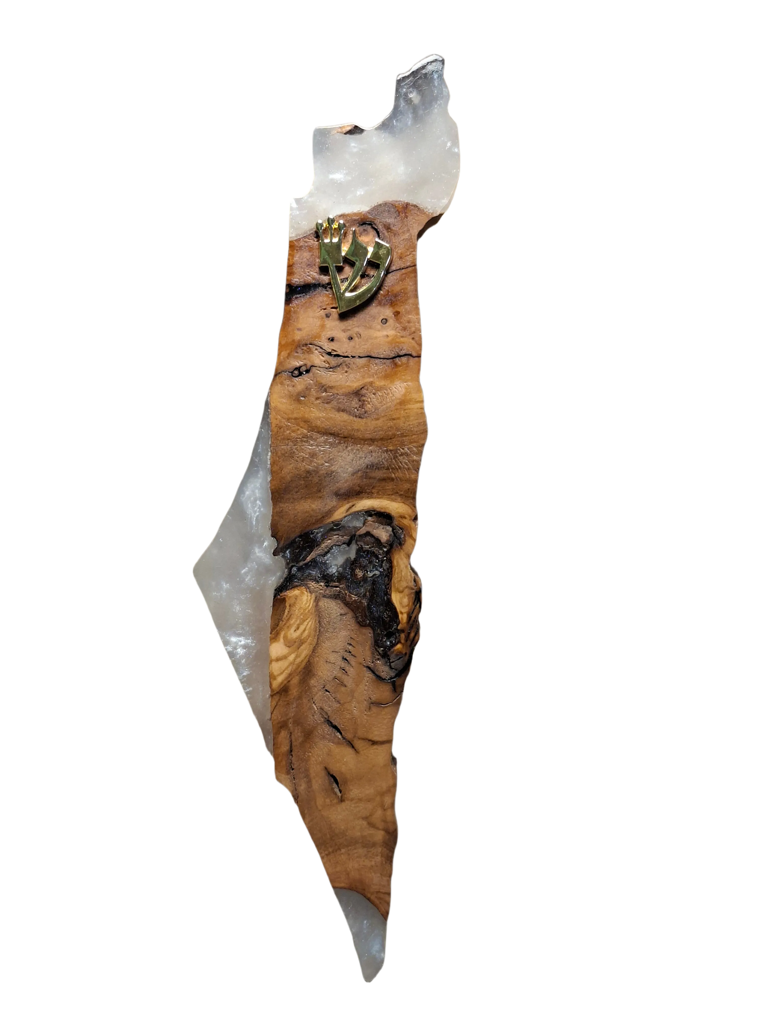 בית מזוזה אפוקסי ועץ זית  צורת ארץ ישראל