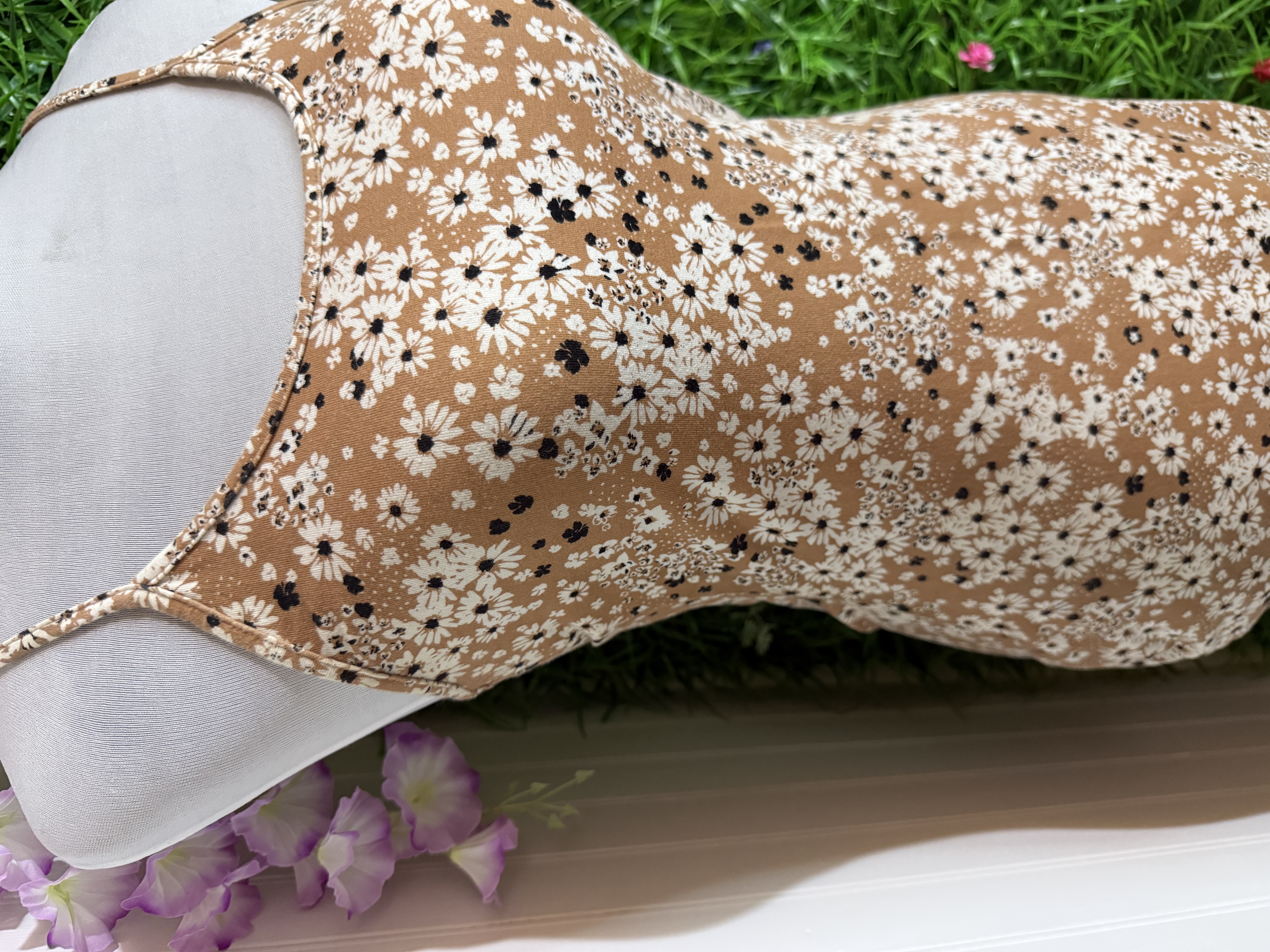 Vestido Ajustado Wild Fable - Estampado Floral Camel