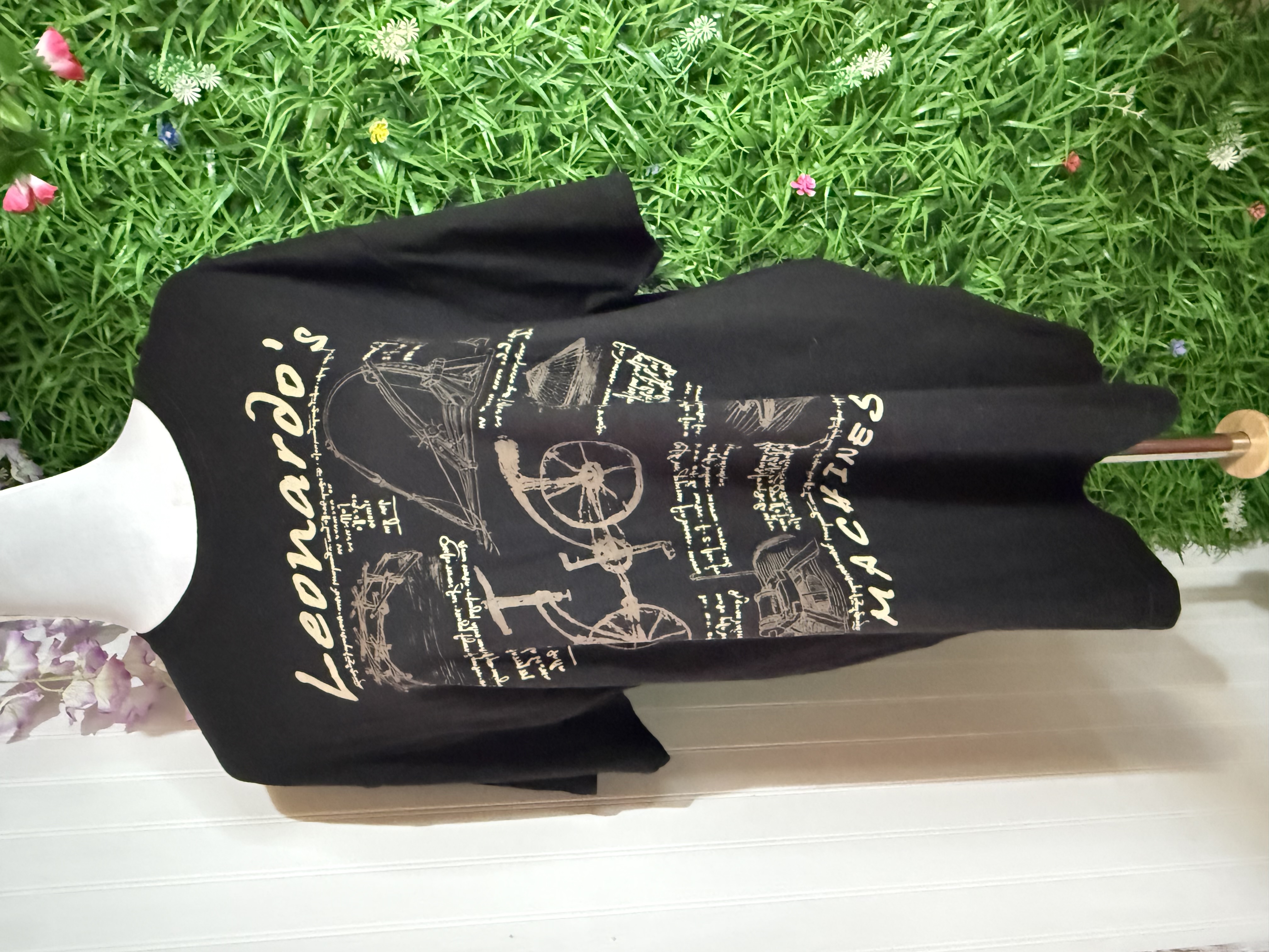 Polera Gráfica Negra Leonardo's Machines