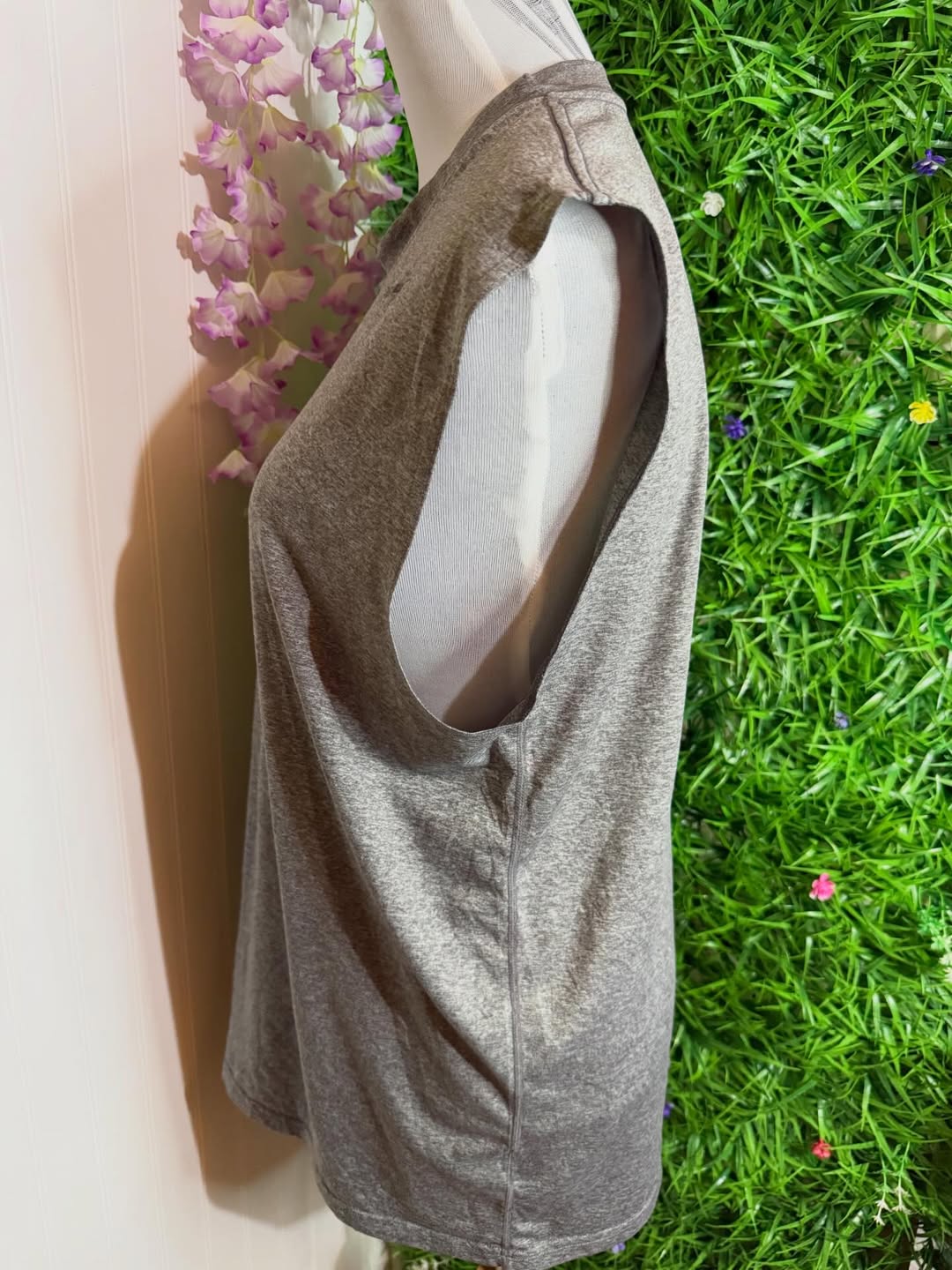 Muscle Tee Nike Dri-Fit – Gris Jaspeado