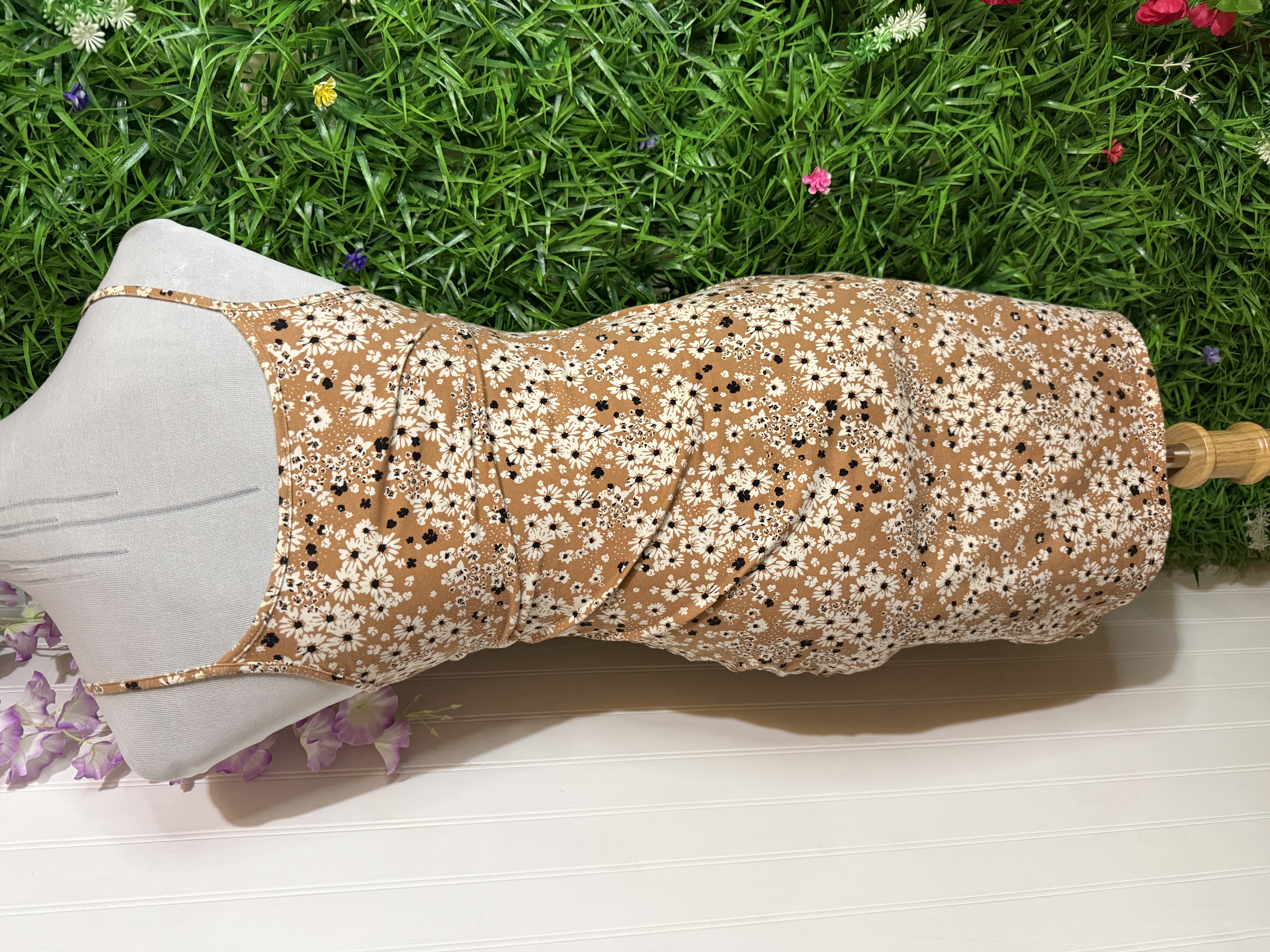 Vestido Ajustado Wild Fable - Estampado Floral Camel