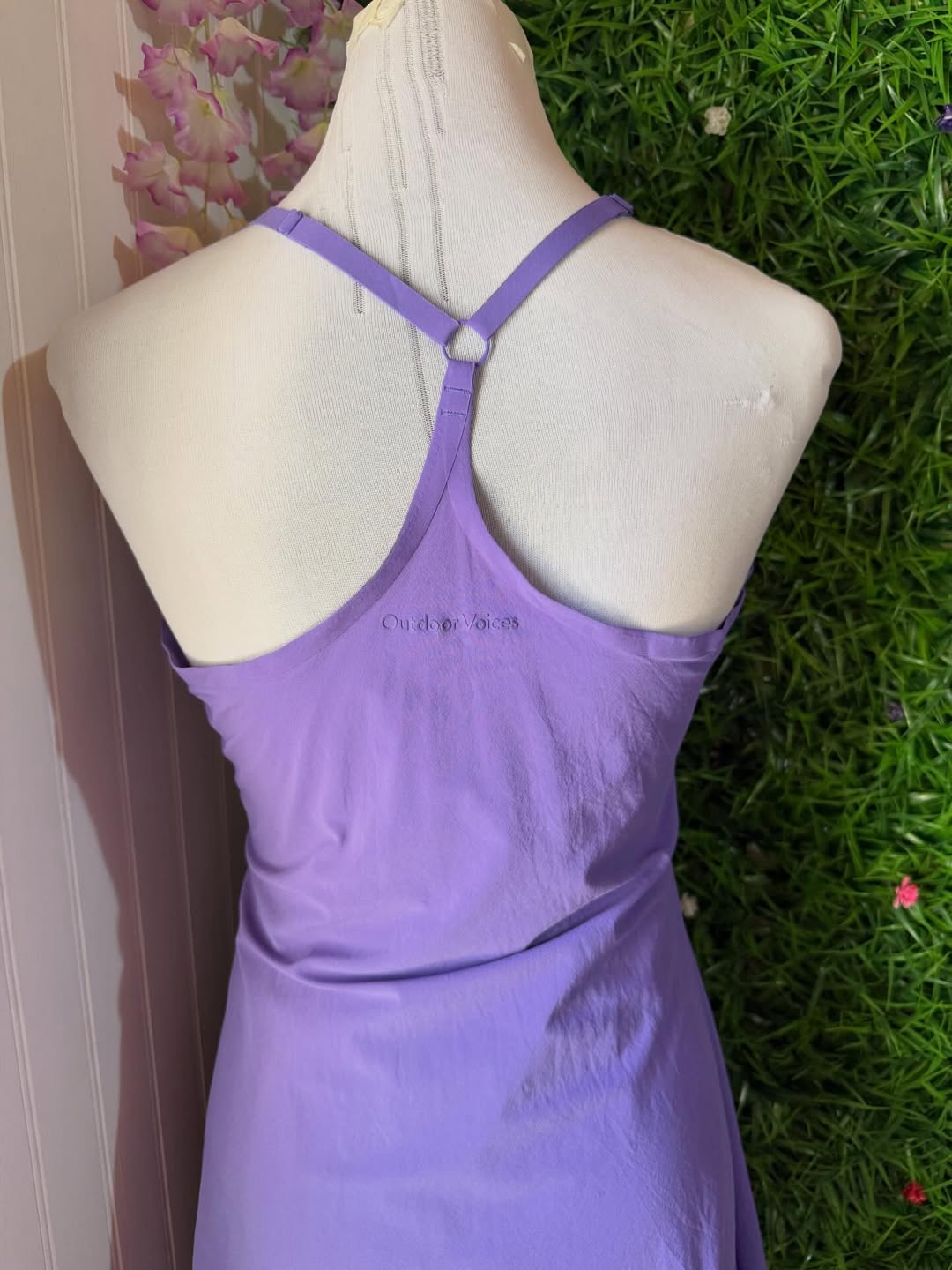 Vestido Deportivo Outdoor Voices - Lila con Shorts Interiores y Bolsillos