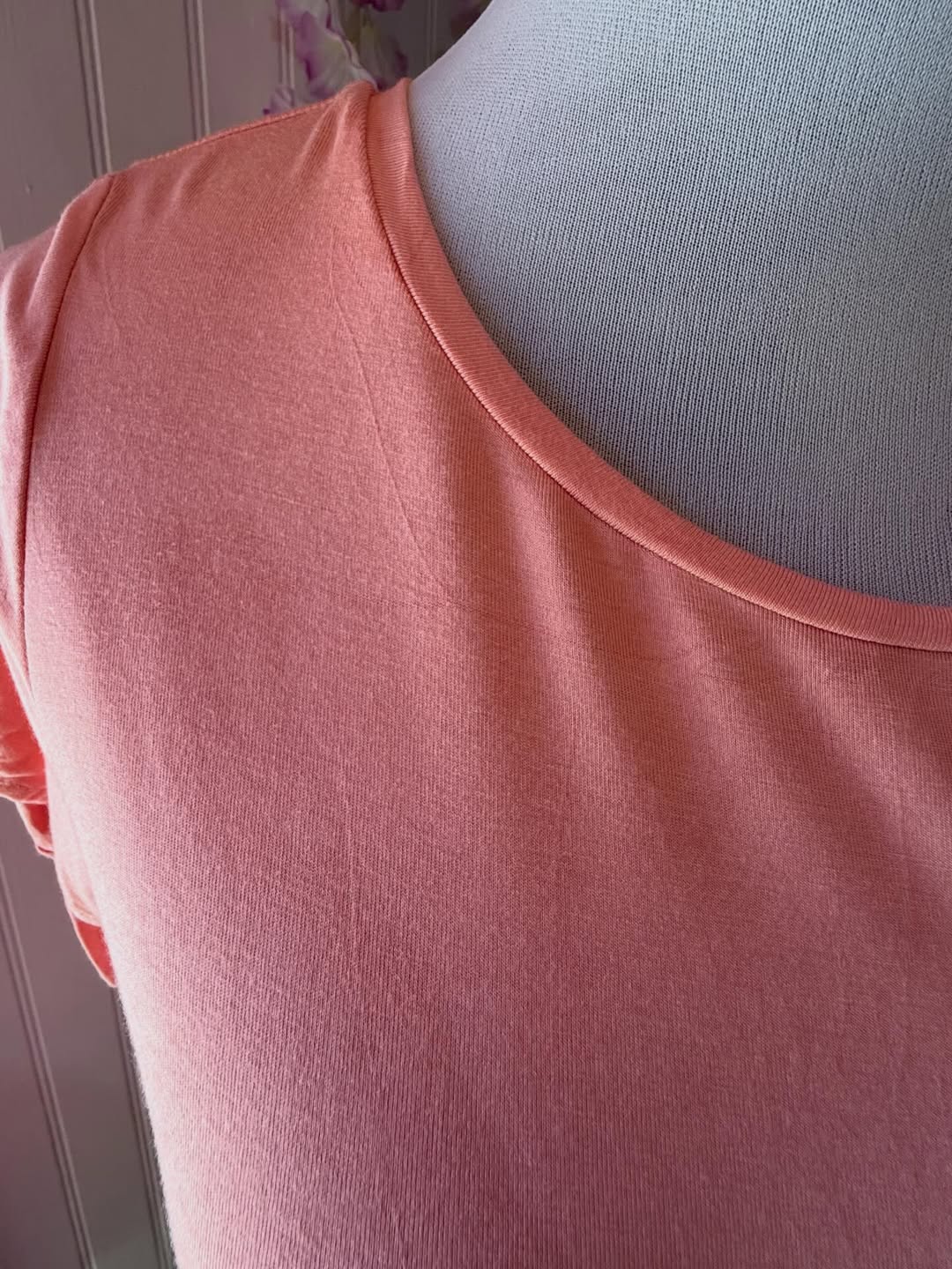 Blusa Old Navy Crema con Bordado Floral