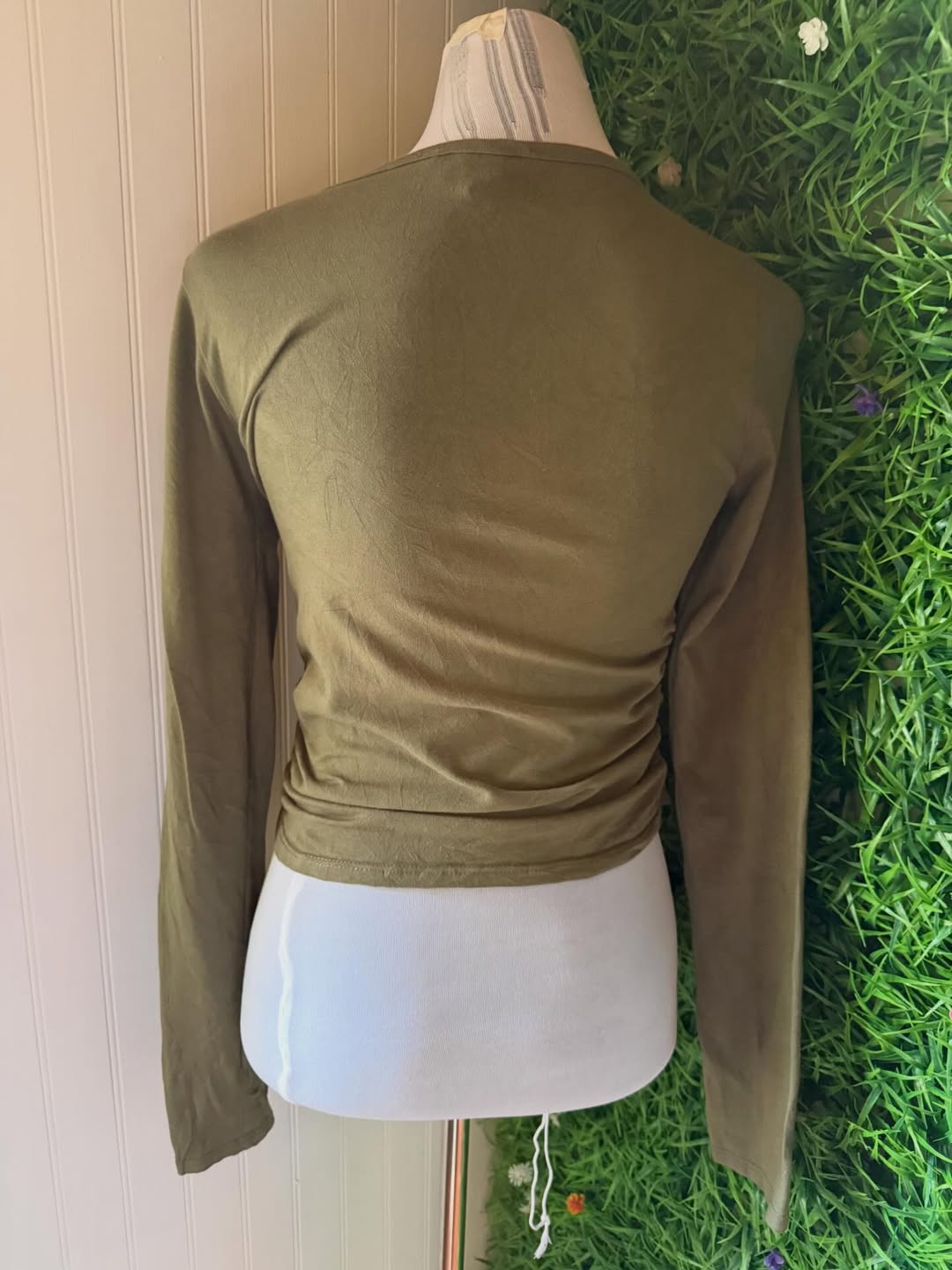 Top Manga Larga Forever 21 con Fruncido Lateral - Verde Militar