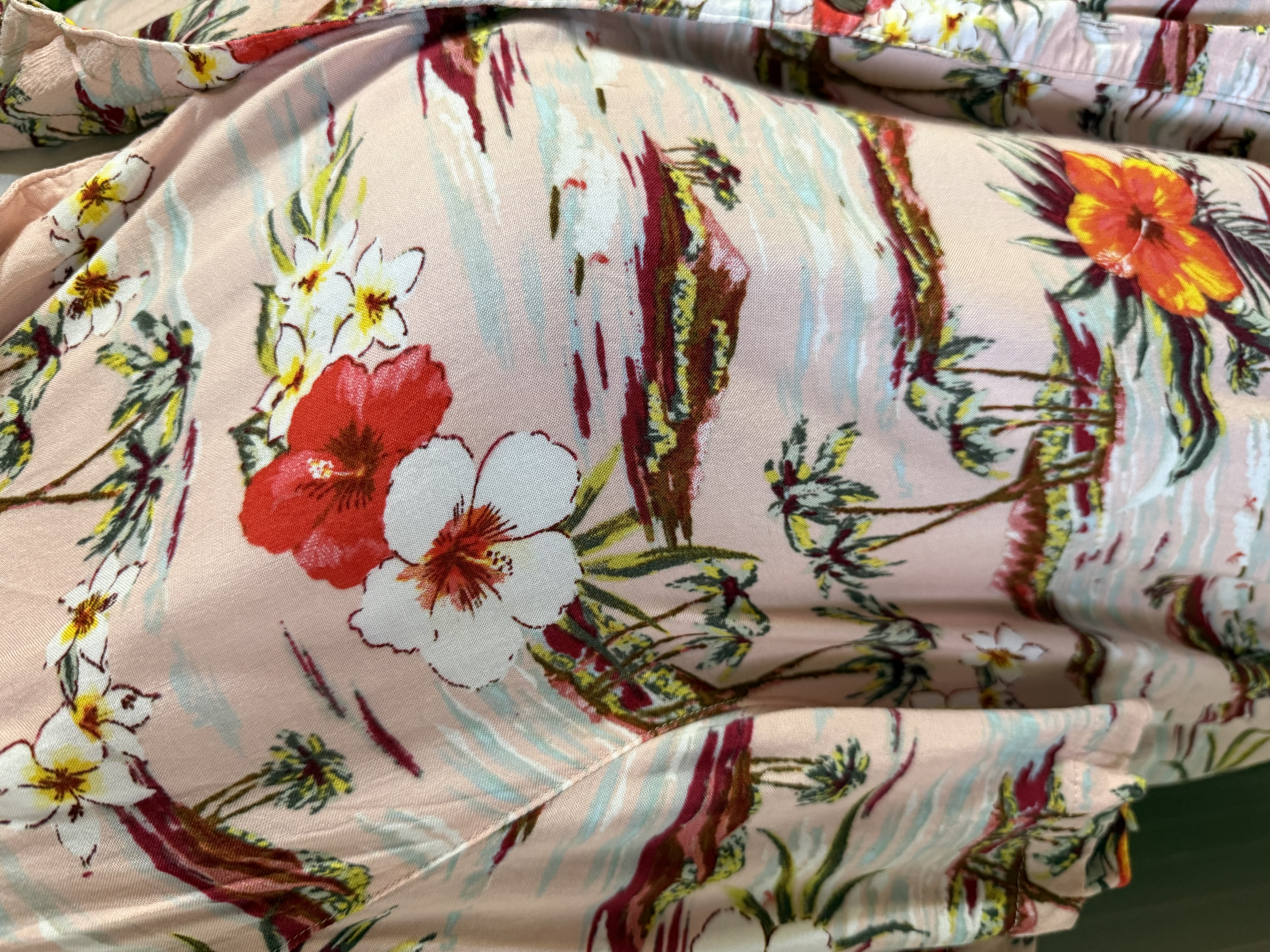 Camisa Guayabera George - Estampado Tropical Floral