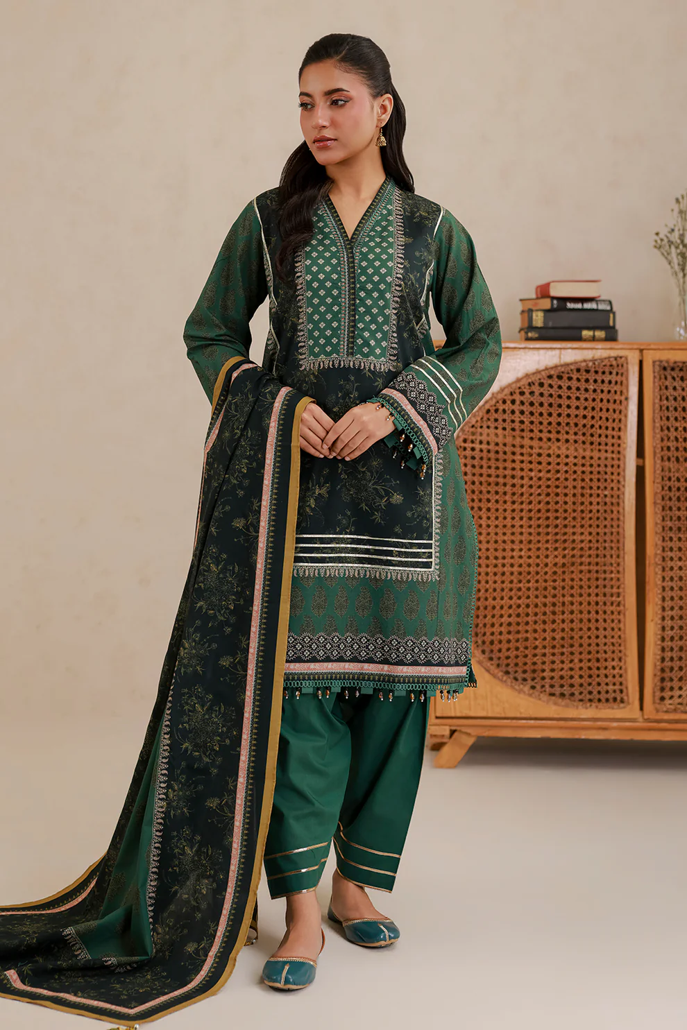 Women Unstitched 3 Piece Lawn Suit WLS-001