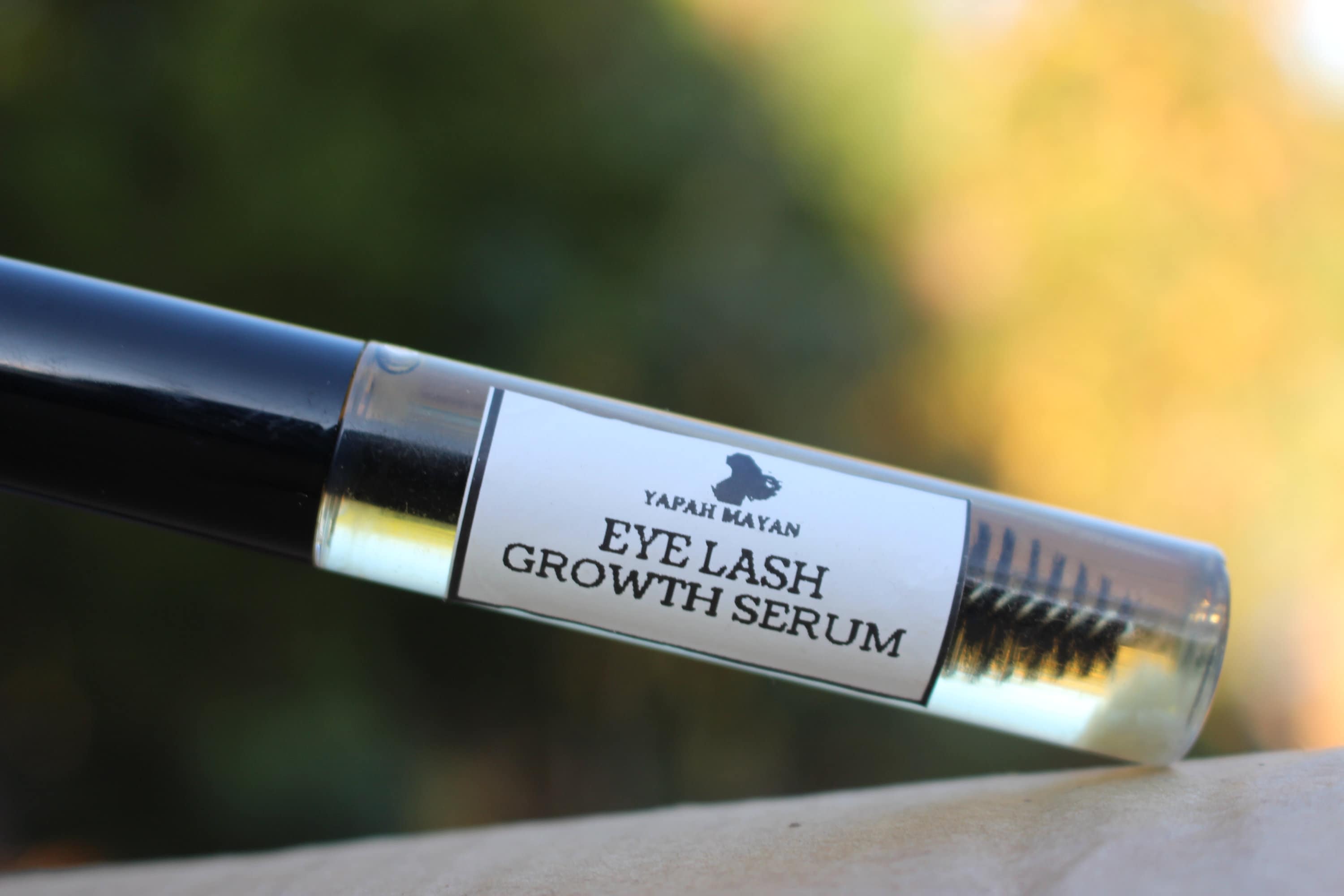 EYELASH GROWTH SERUM