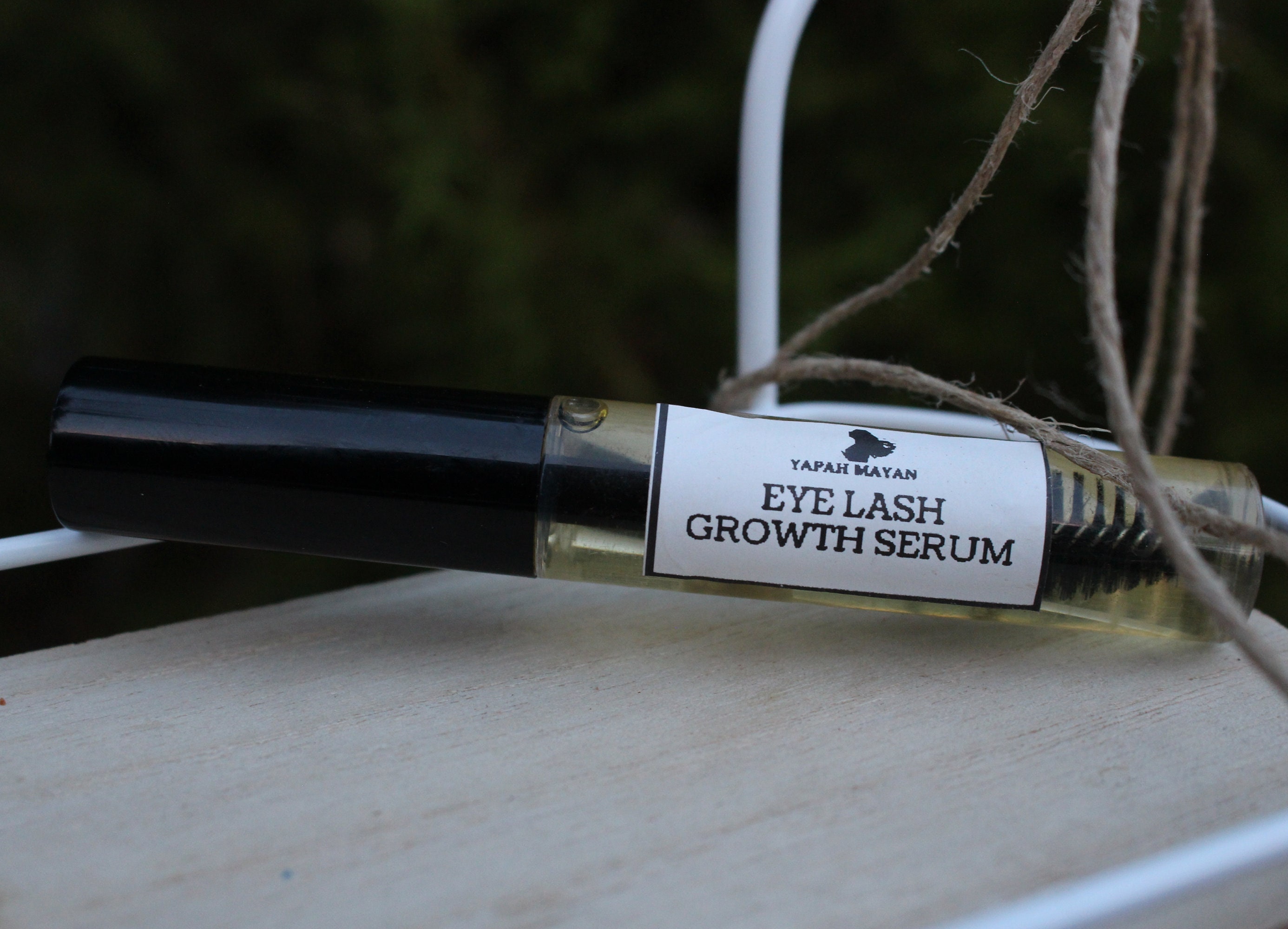 EYELASH GROWTH SERUM
