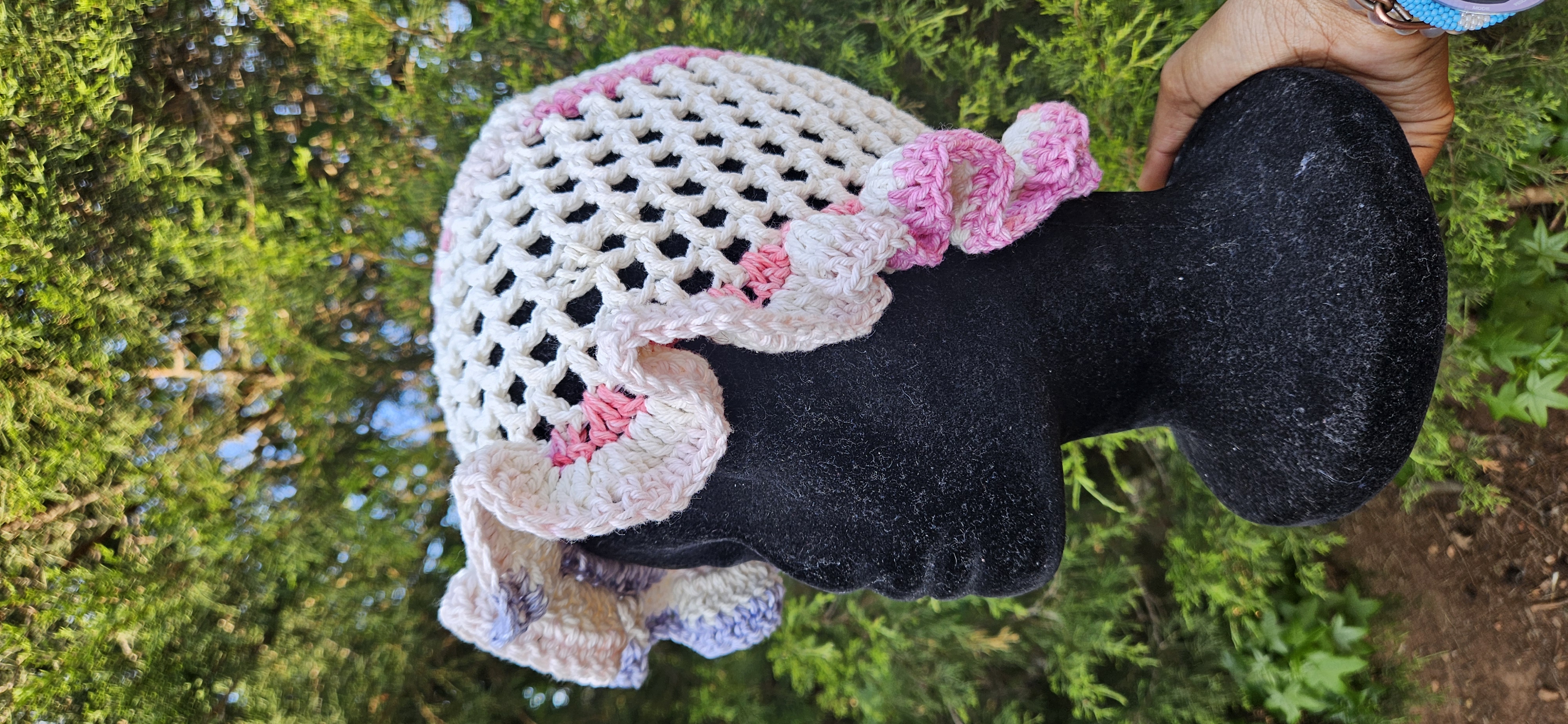 Wavy Ruffle Bucket Hat - Off-white Pink/Blue Multicolor