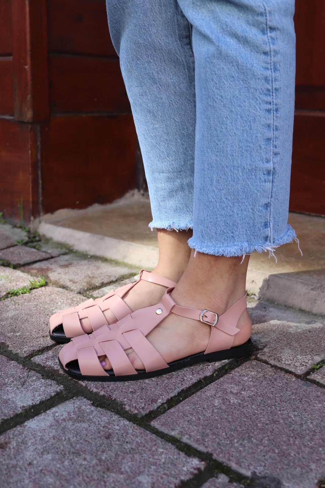 Kadın Günlük Sandalet – Rahat Taban Düz Kafes model