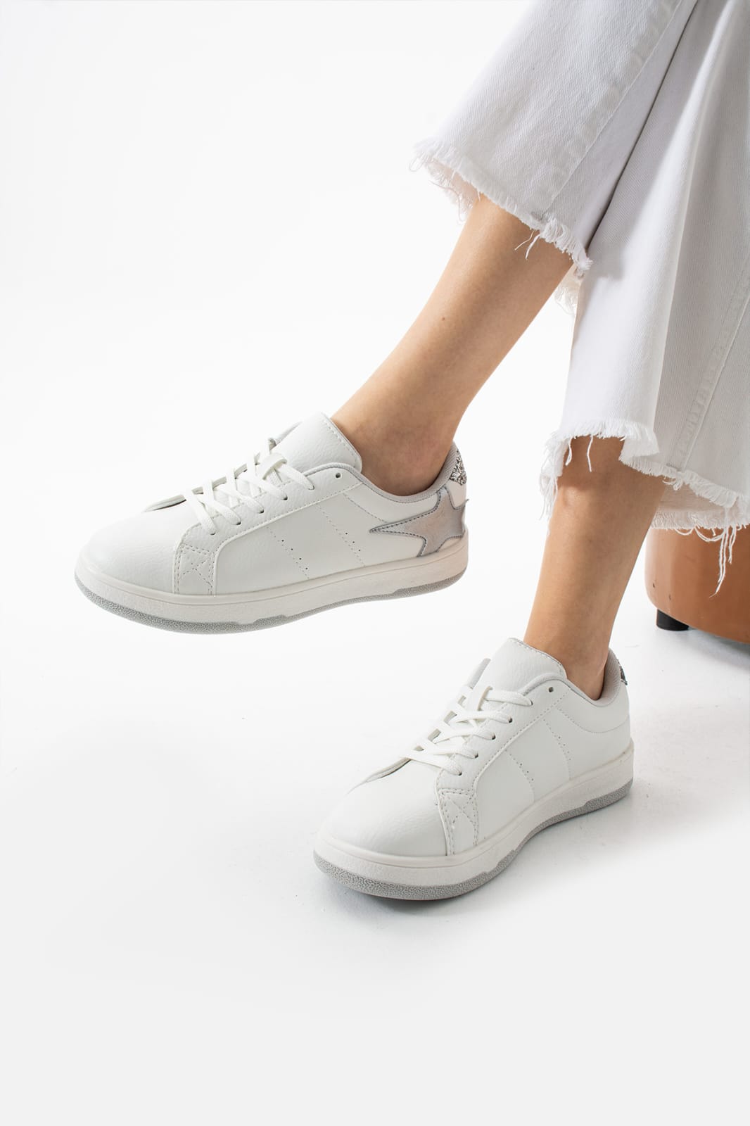 KADIN YILDIZLI SNEAKER