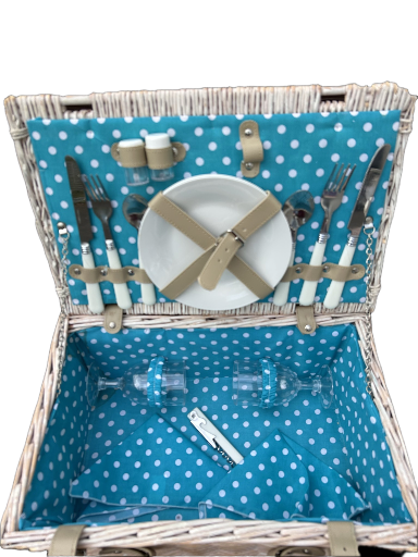 NEW Vintage Style Wicker Picnic Basket Set for Two