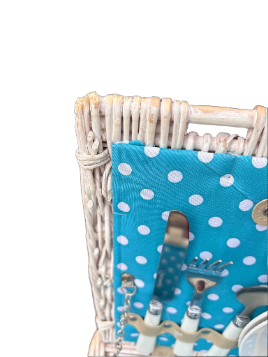 NEW Vintage Style Wicker Picnic Basket Set for Two