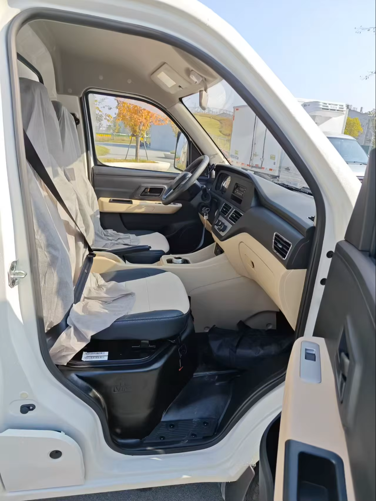 Changan 4X2 Light-duty 5-ton New Diesel Manual Refrigerated Transport Vehicle Used for Transporting Frozen Meat and Chicken