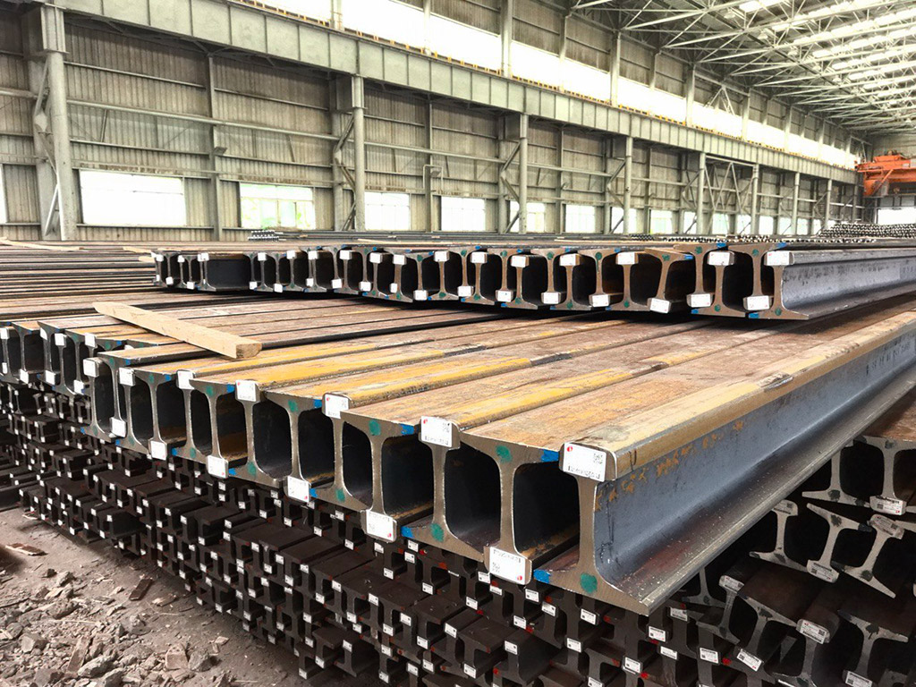 Best Grade Used Railway Rails Scrap R50 R65 Heavy Iron Metal Track Scrap for Sale for Steel Recycling and Construction