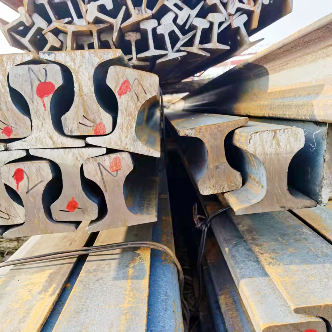 Rail R50 - R65 Heavy Railway Steel Rail Track S20 S30 20kg 24kg 30kg/M Light Railway Track Railway Rail American Standard 104lb