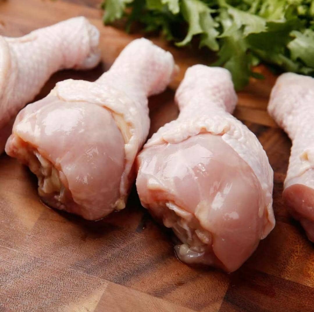 Fresh Frozen Whole Chicken Muscle Low-Fat Grade a Halal Certified Chicken Leg Bag 12 Months Shelf Life 0.7-2.2Kg Good Price