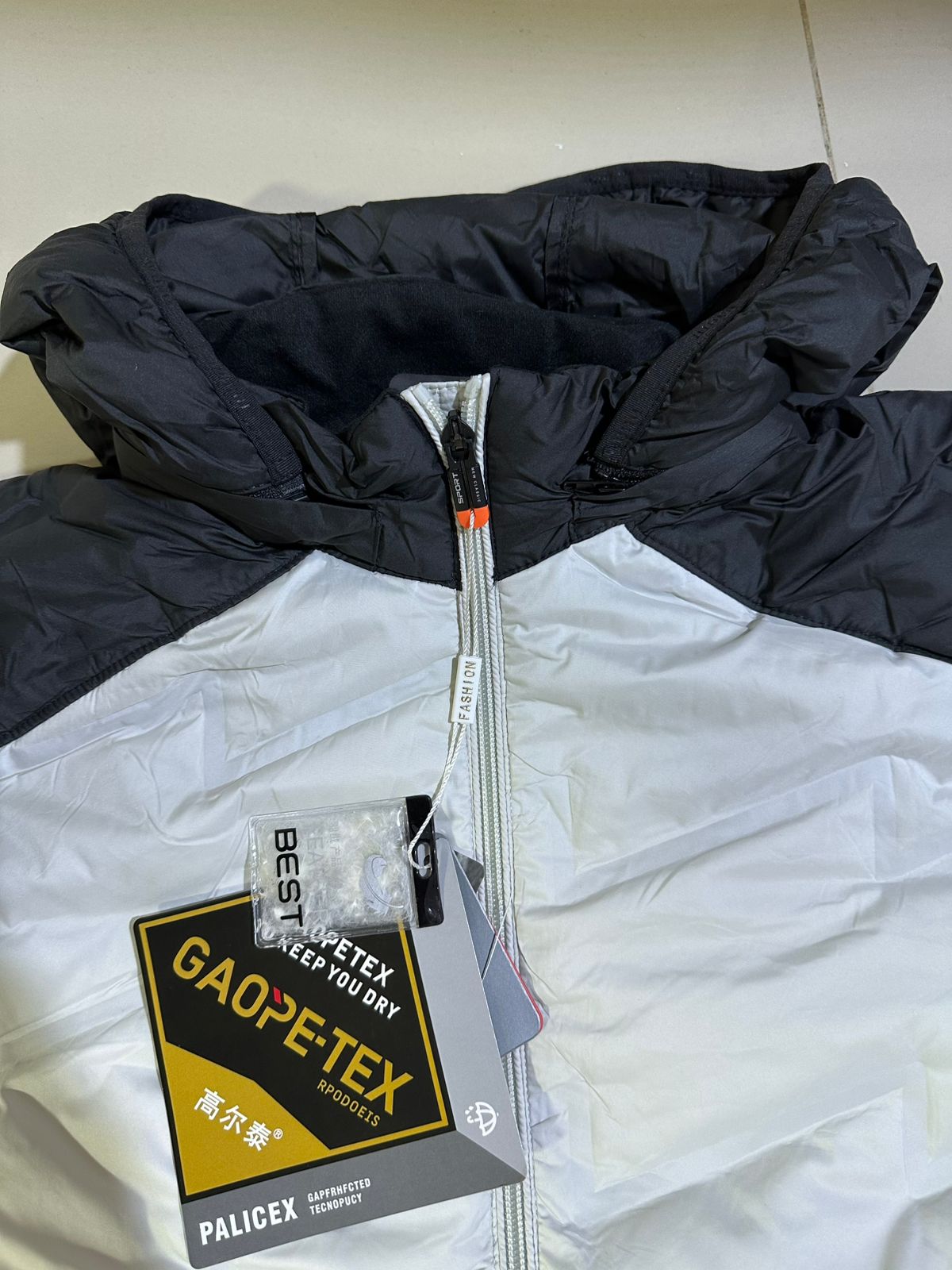 Casaca Hombre Velmont FROSTEX Down Impermeable Térmica con Capucha Desmontable