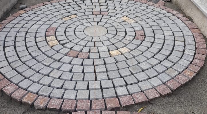 Granite Stone Circle Paving Kit