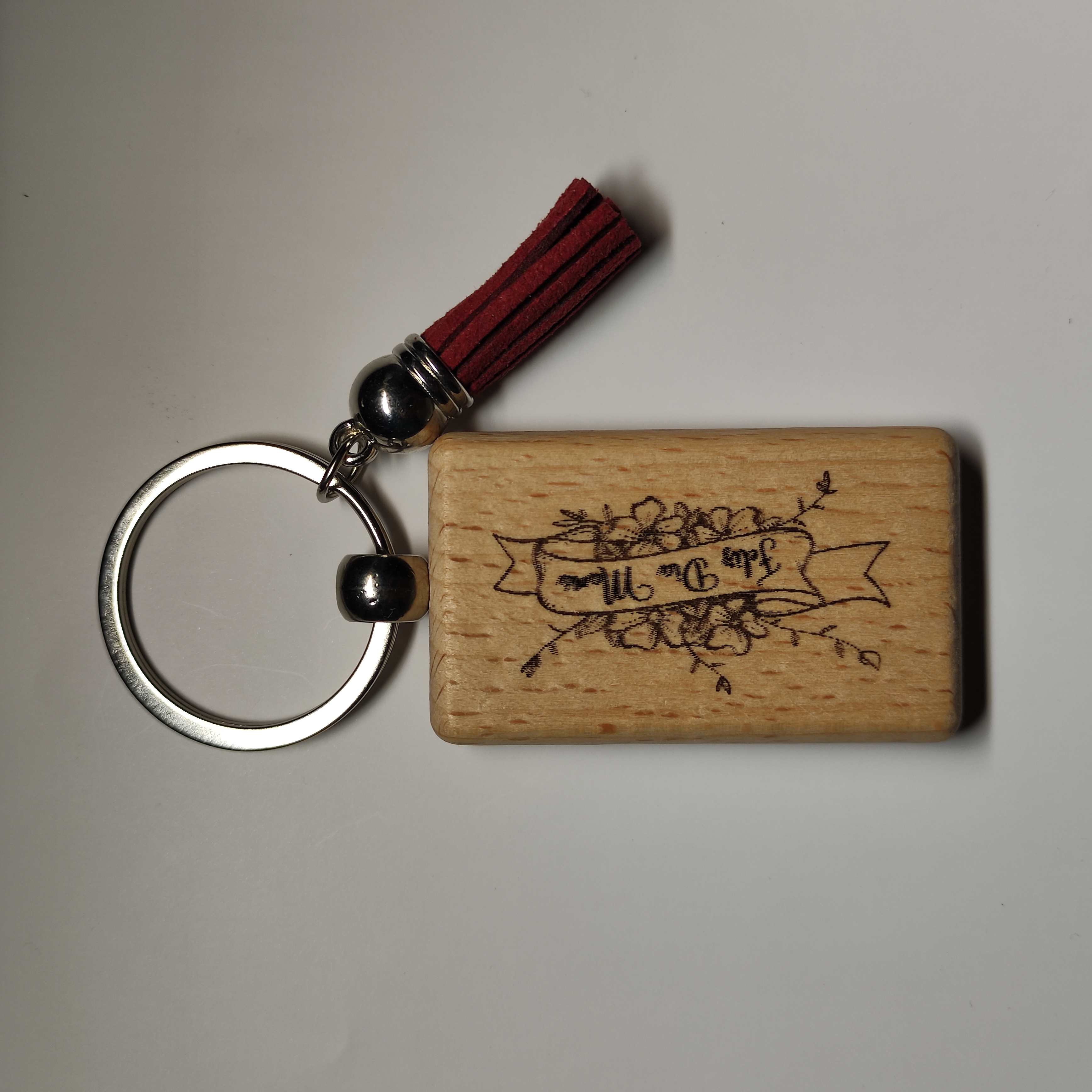 Llavero de madera grabado