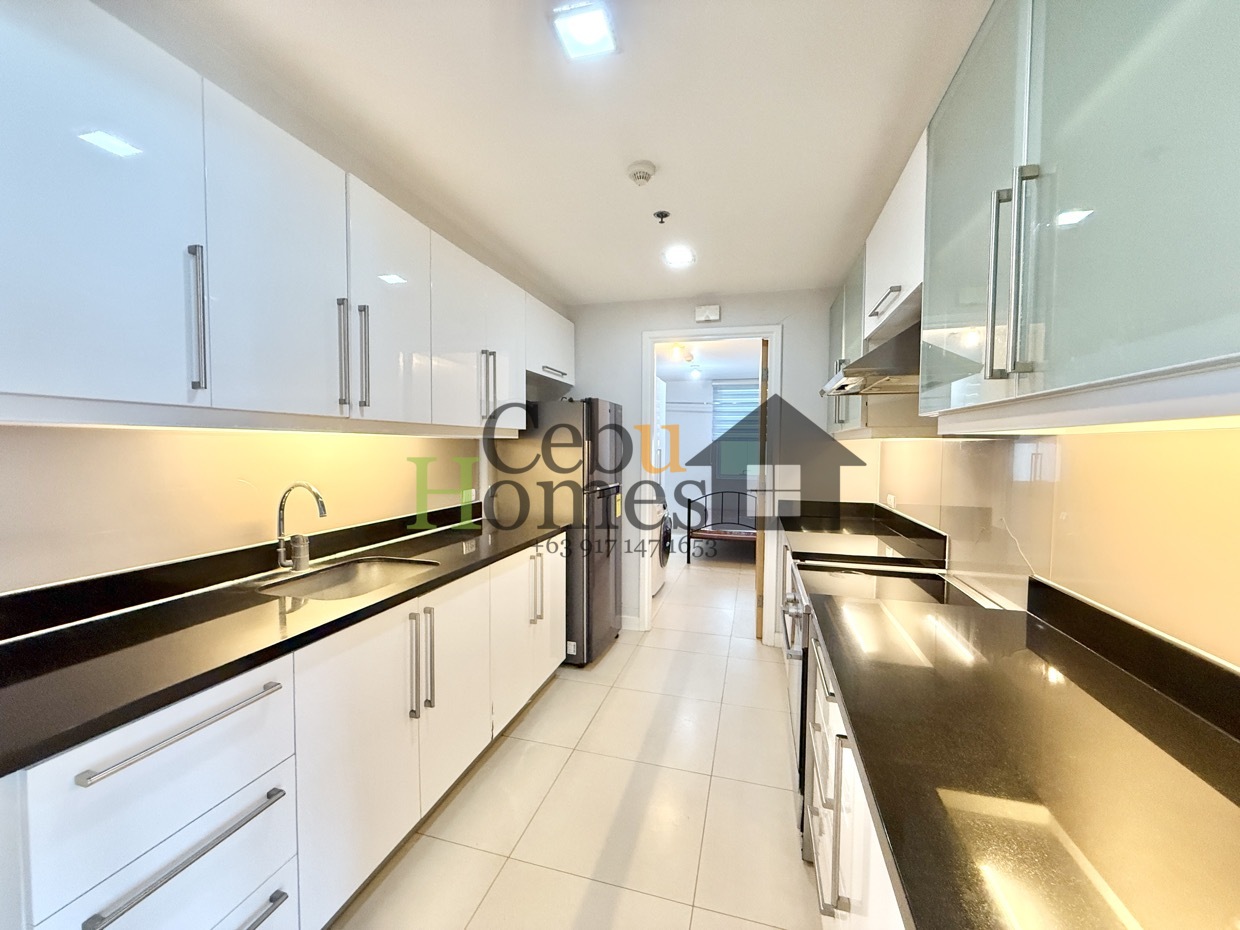 #0933: 2-Bedrooms Condo Unit - 1016 Residences