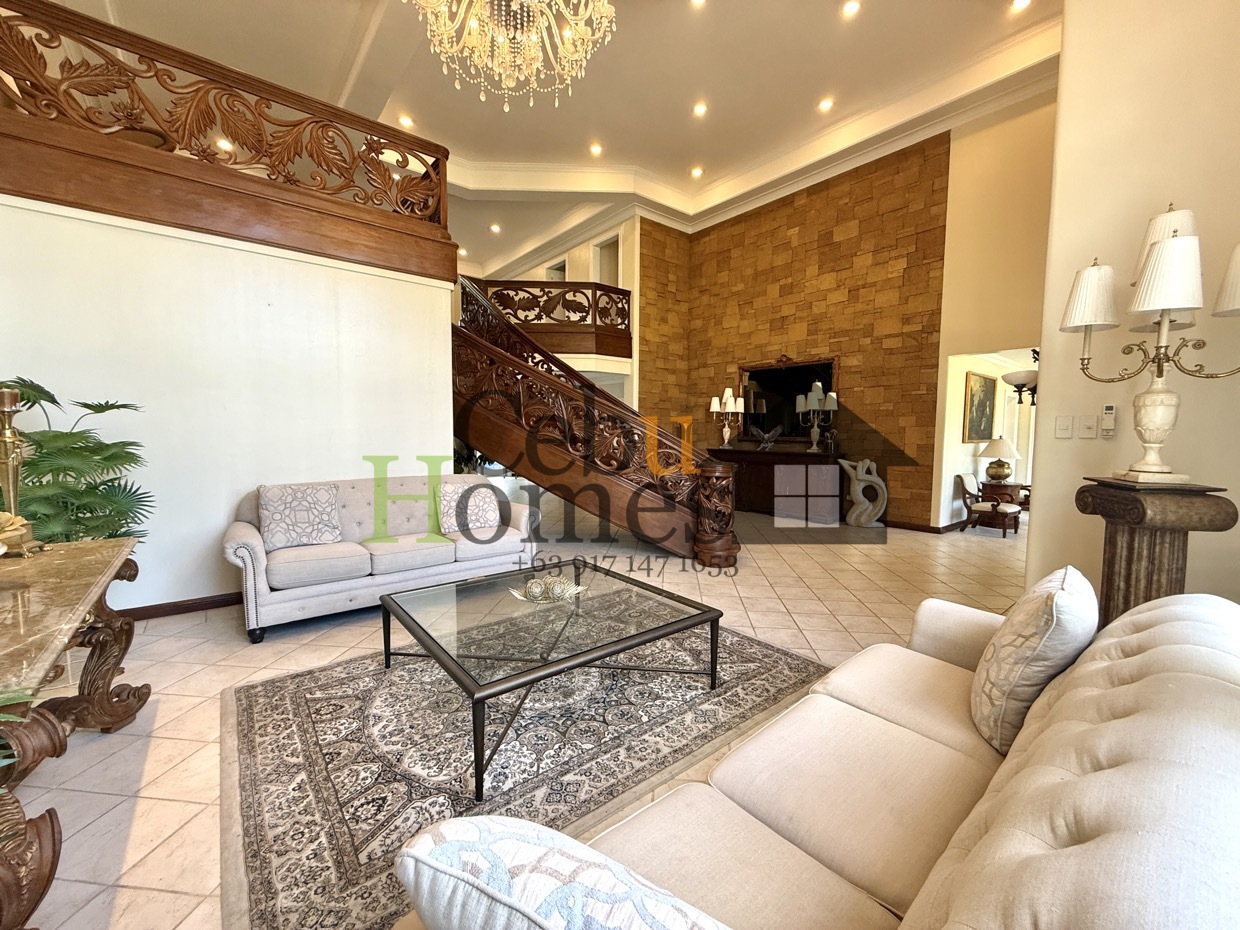 Grand 5 Bedroom House with Pool in Mandaue, Cebu