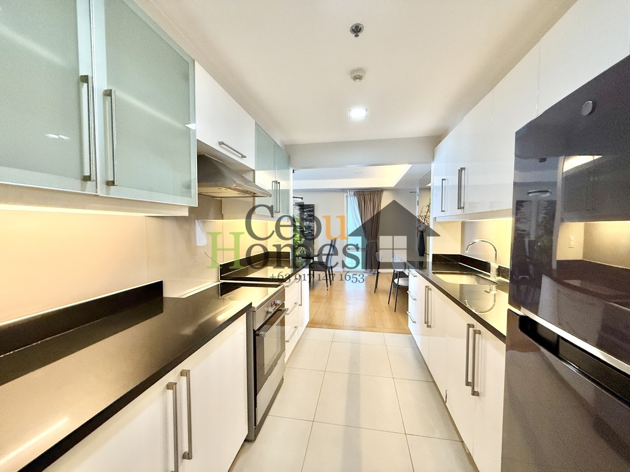 #0933: 2-Bedrooms Condo Unit - 1016 Residences