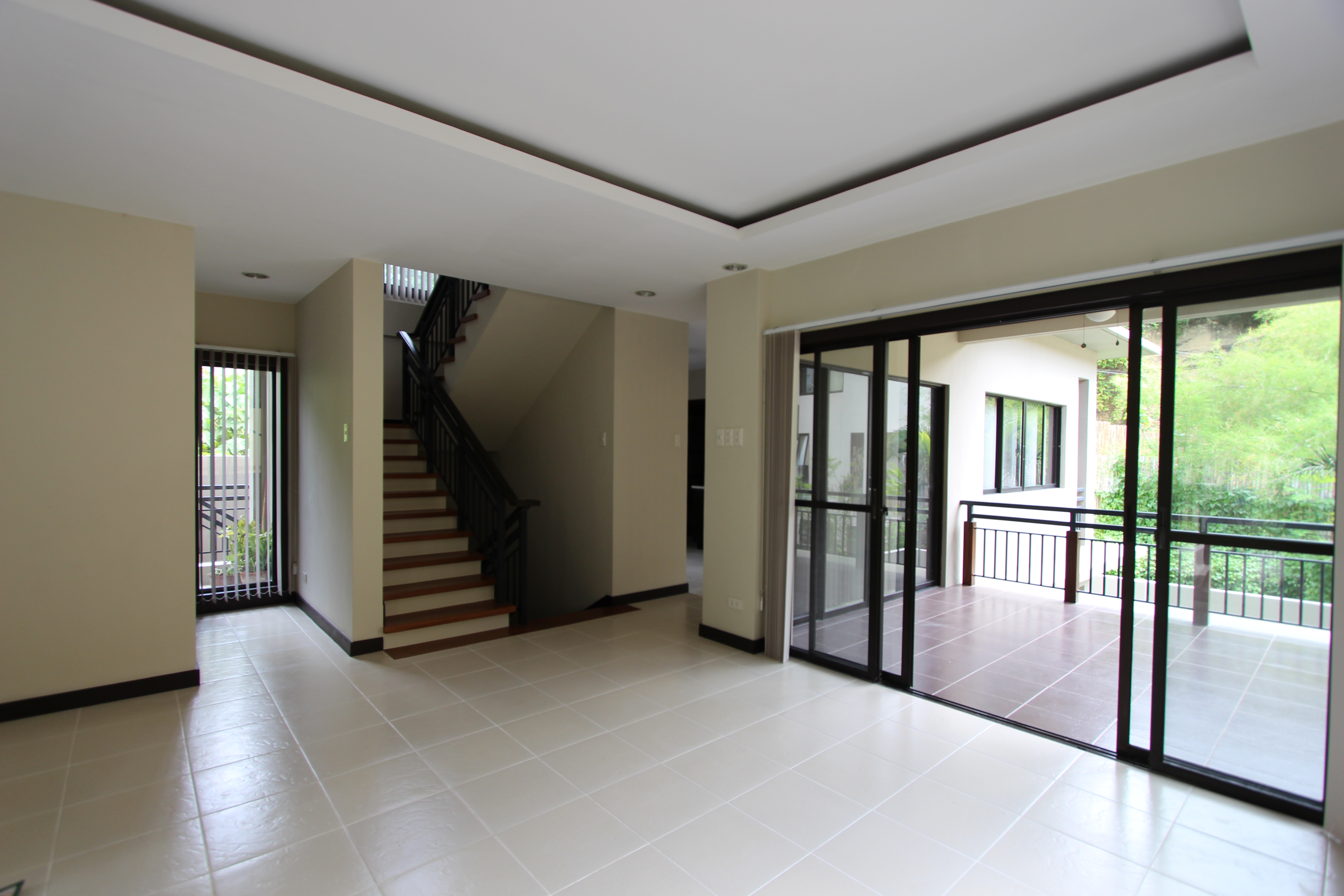 4-Bedroom Semi-Furnished House, Maria Luisa - Cebu