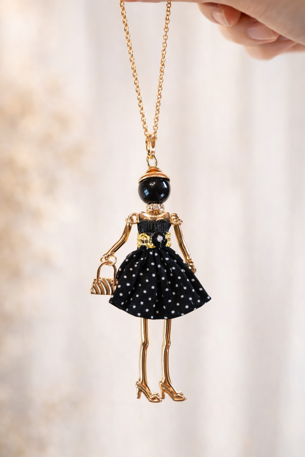 Collier Poupée Chic