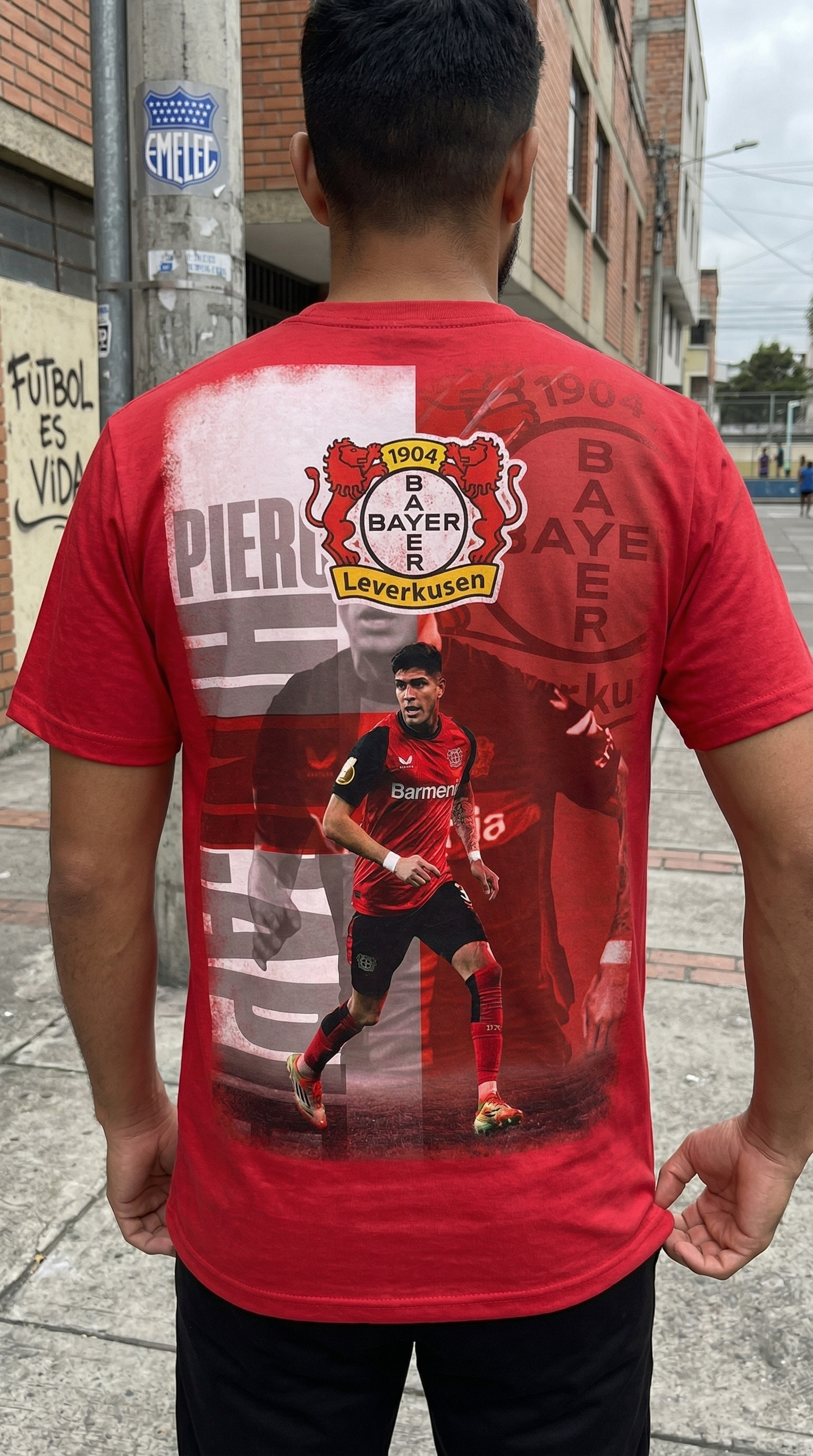 Camiseta Piero Hincapié 