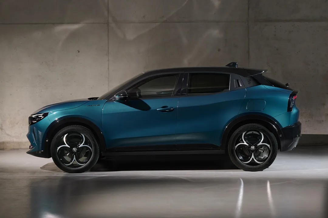 Alfa Romeo Junior Ibrida