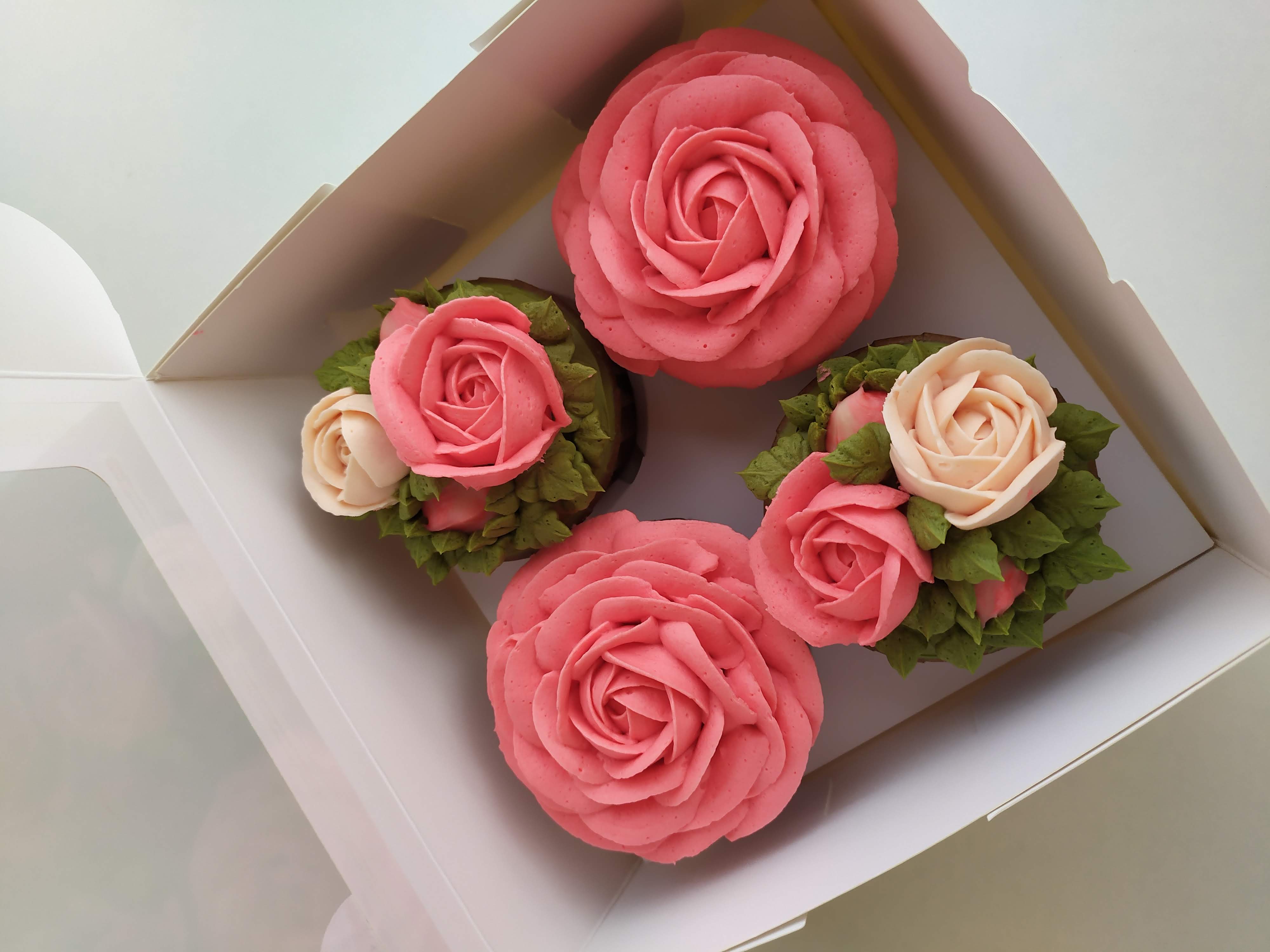 Caja cupcakes florales 4 unidades