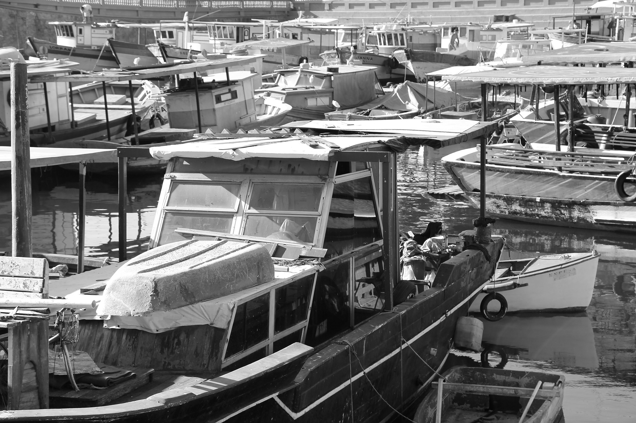 Barcos Preto e Branco