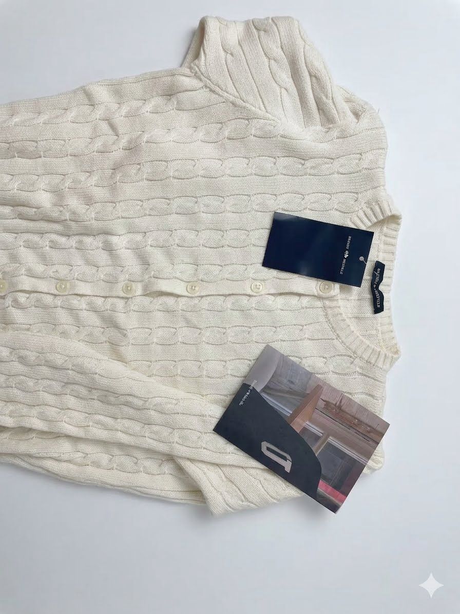 BRANDY MELVILLE - Amalie Cable Knit Cardigan