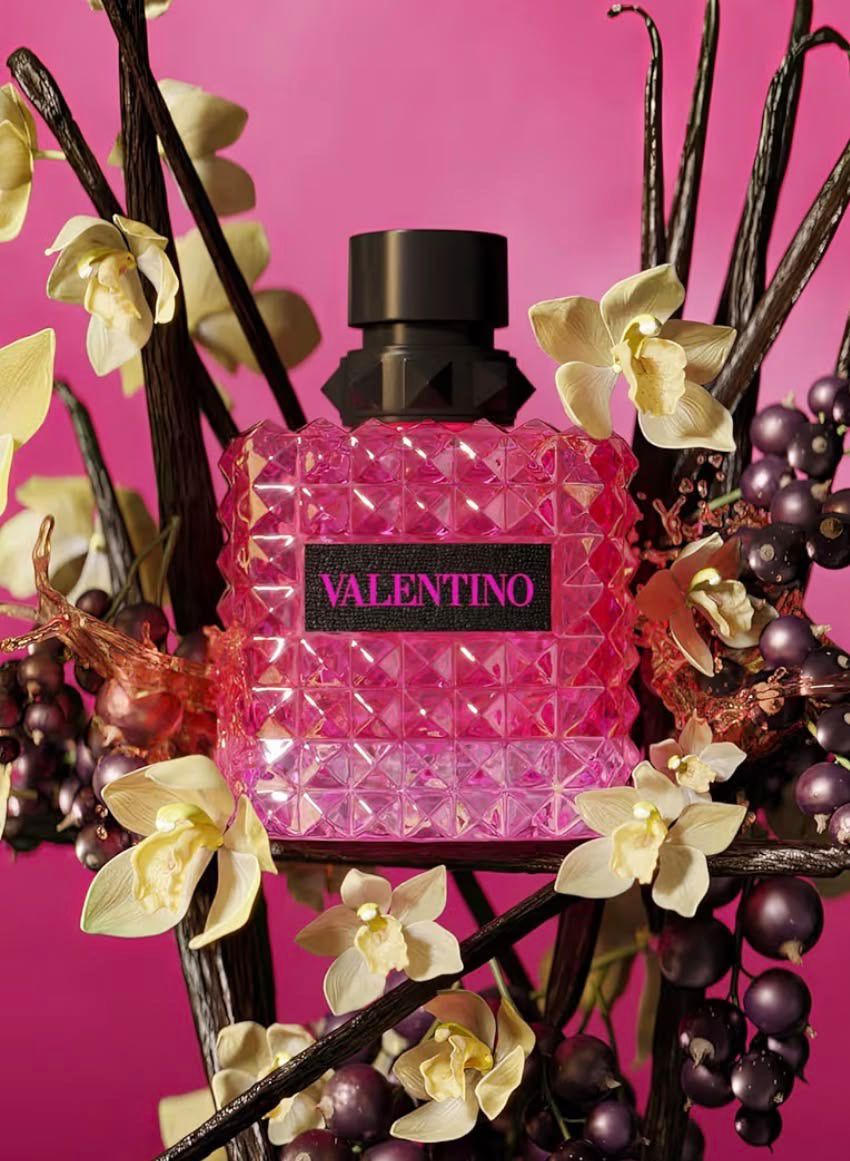 Valentino Donna Born in roma