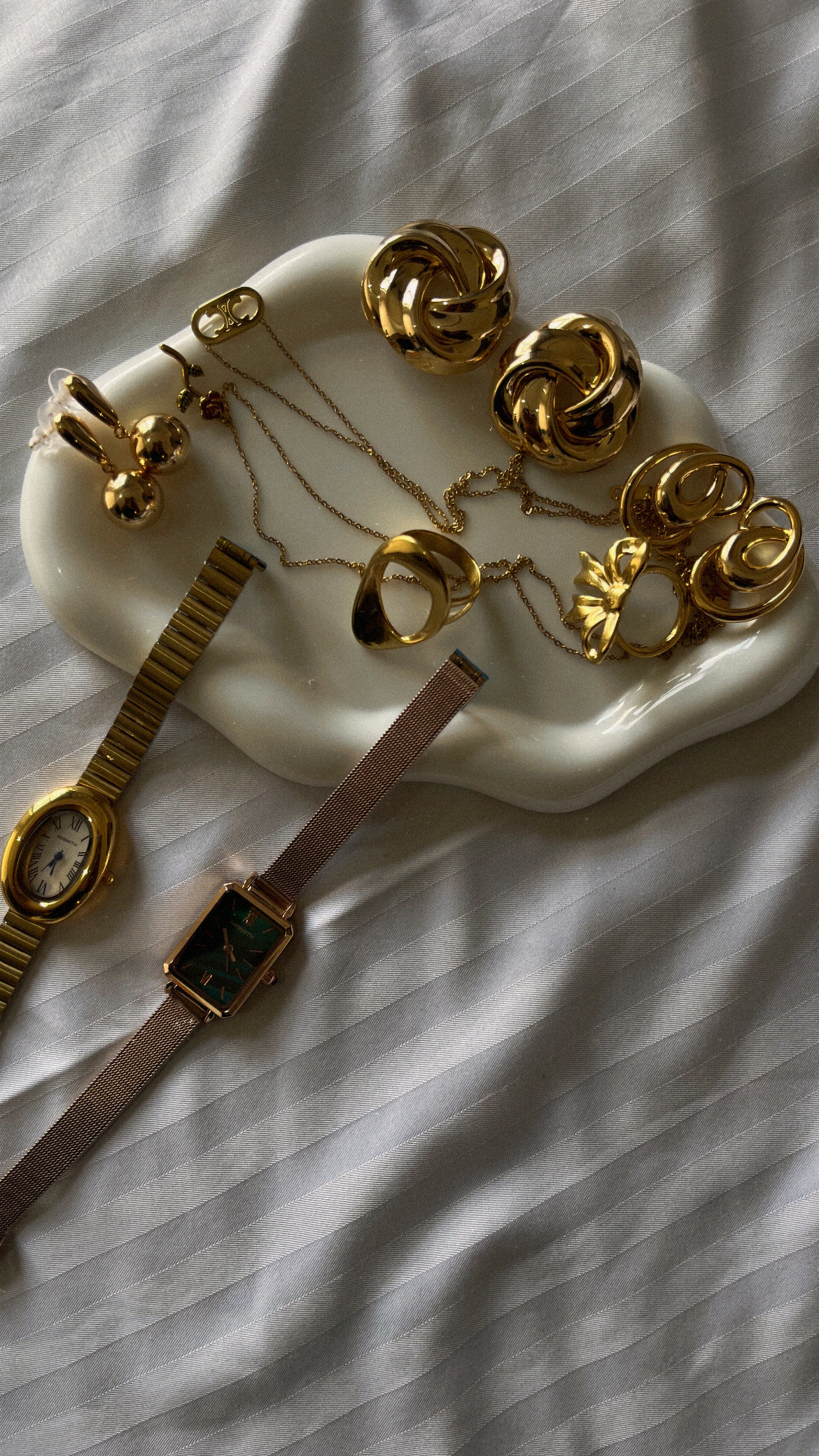 Elegant Gold Jewelry Set