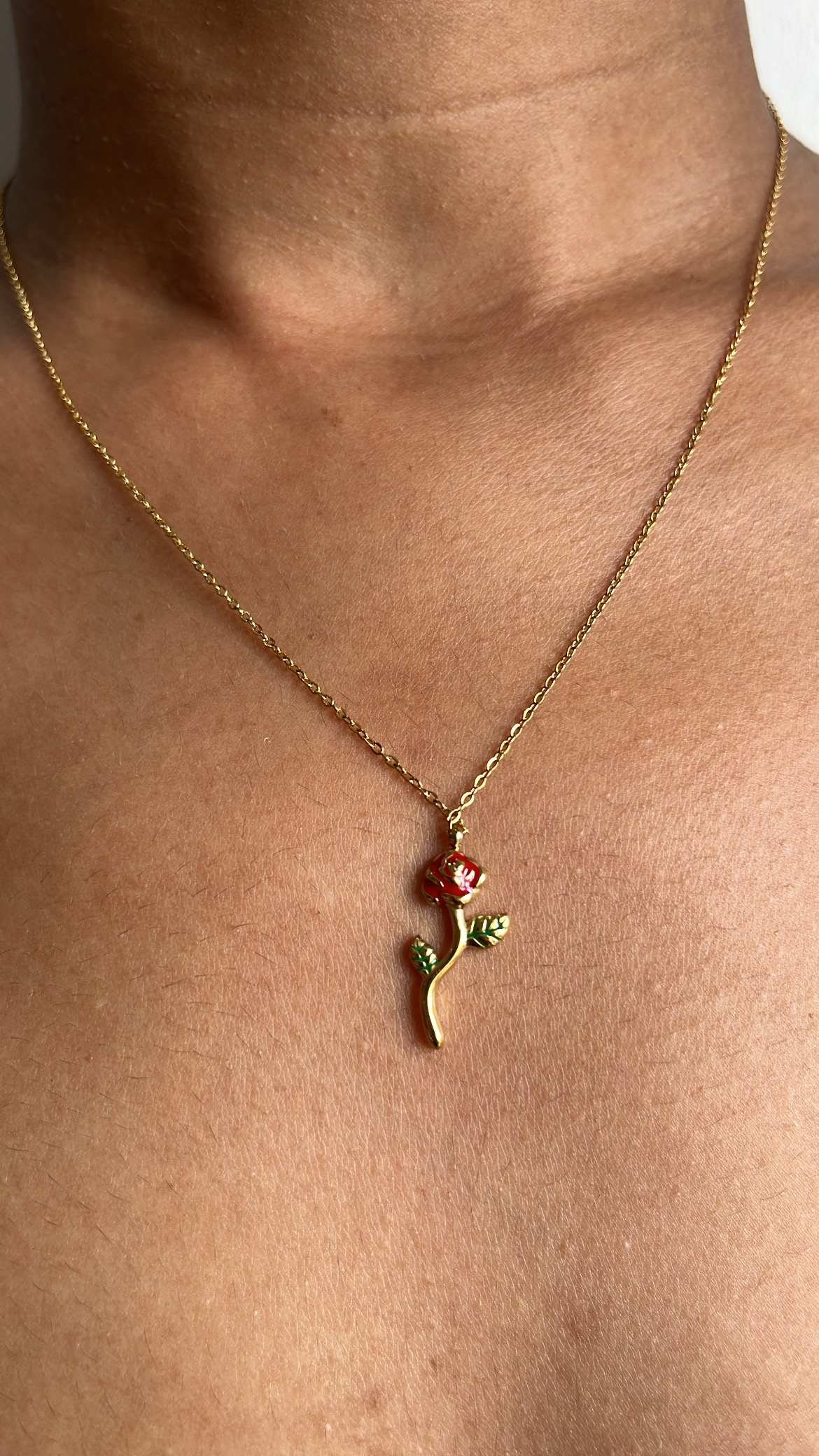 Rose Pendant Necklace