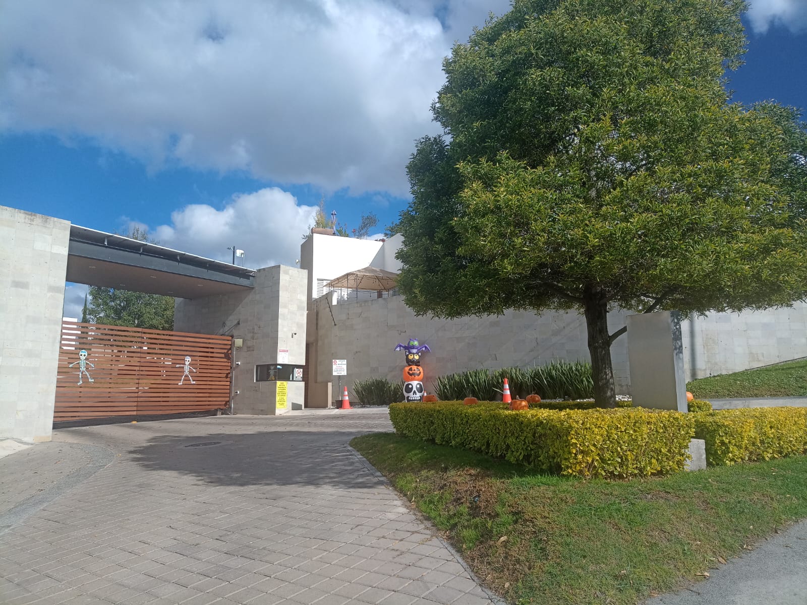 GRAN OPORTUNIDAD CASA PUNTA ESMERALDA