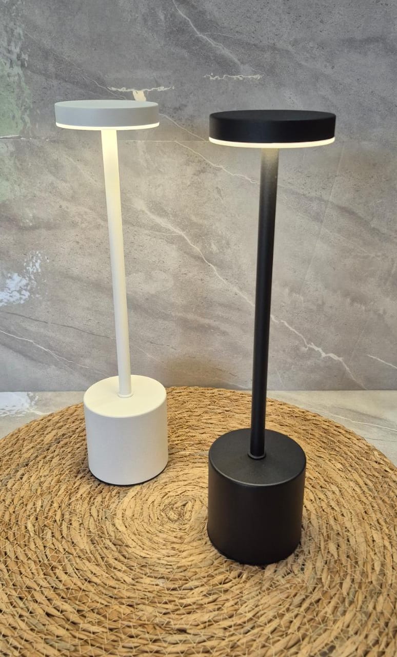 Lámpara de Mesa Minimalista