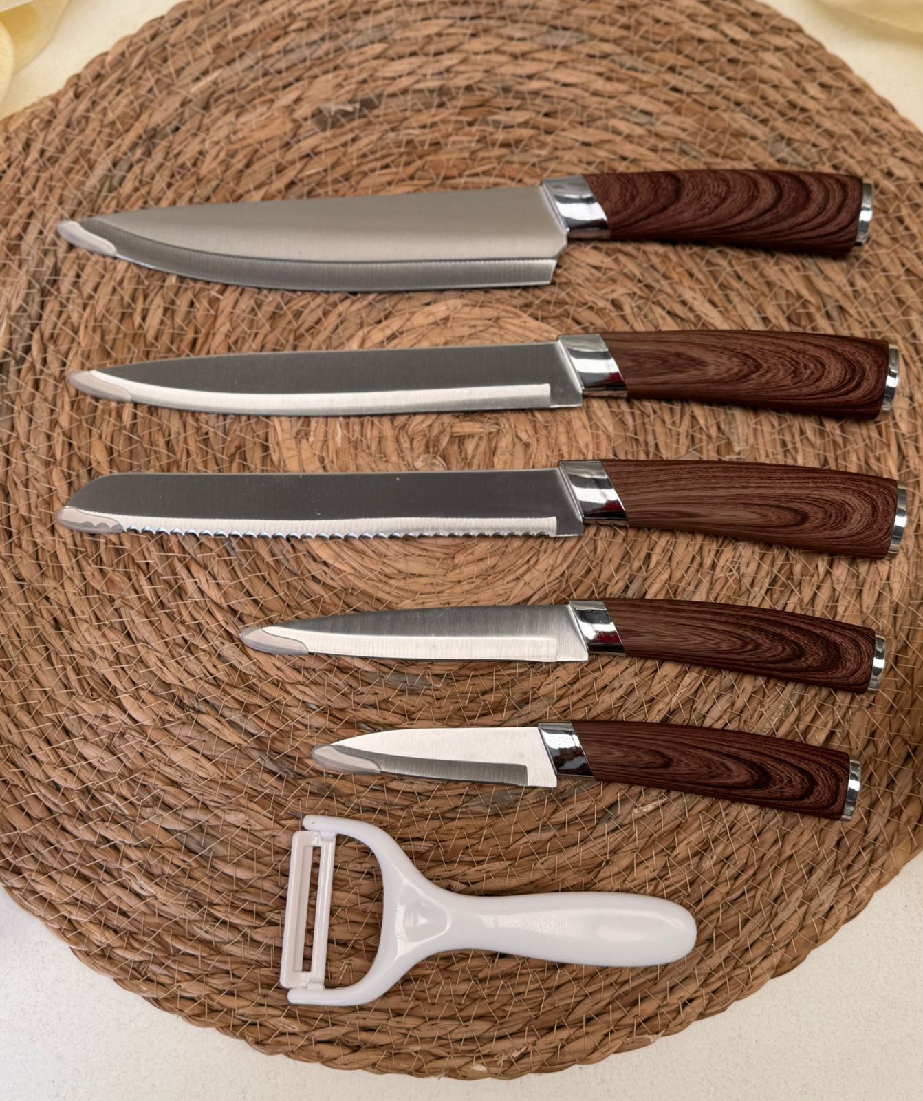 Set de cuchillos de cocina con pelador