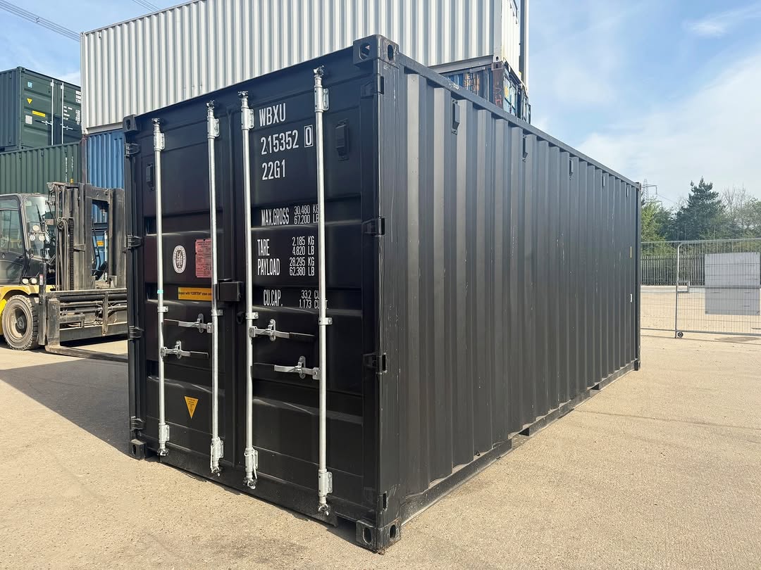 20FT SHIPPING CONTAINER (6M STANDARD CONTAINER)